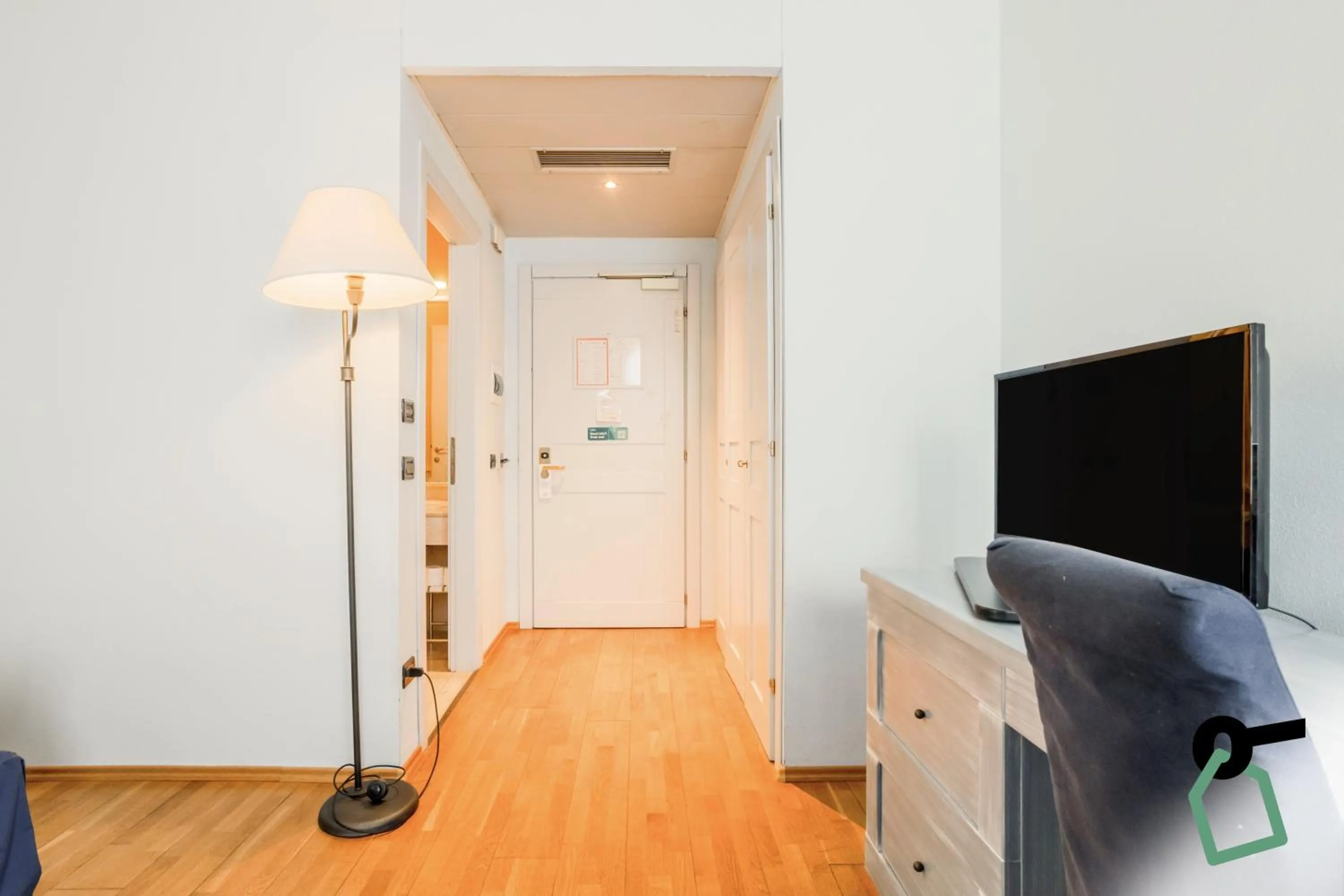 TV and multimedia in HOTIDAY Room Collection - Calambrone