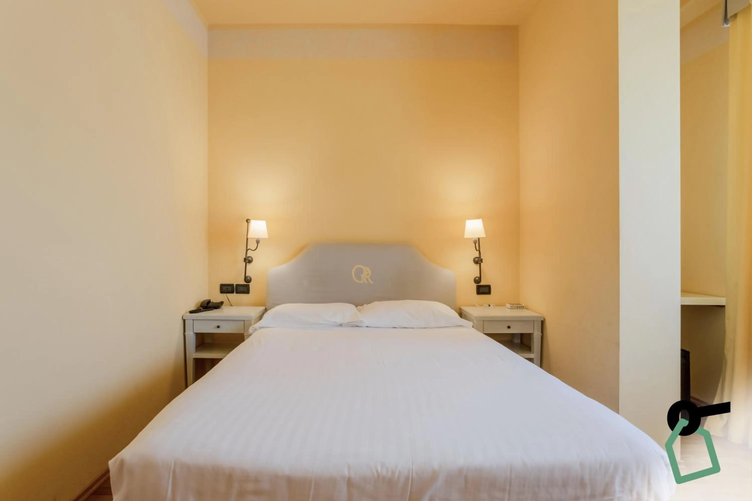 Bed in HOTIDAY Room Collection - Calambrone