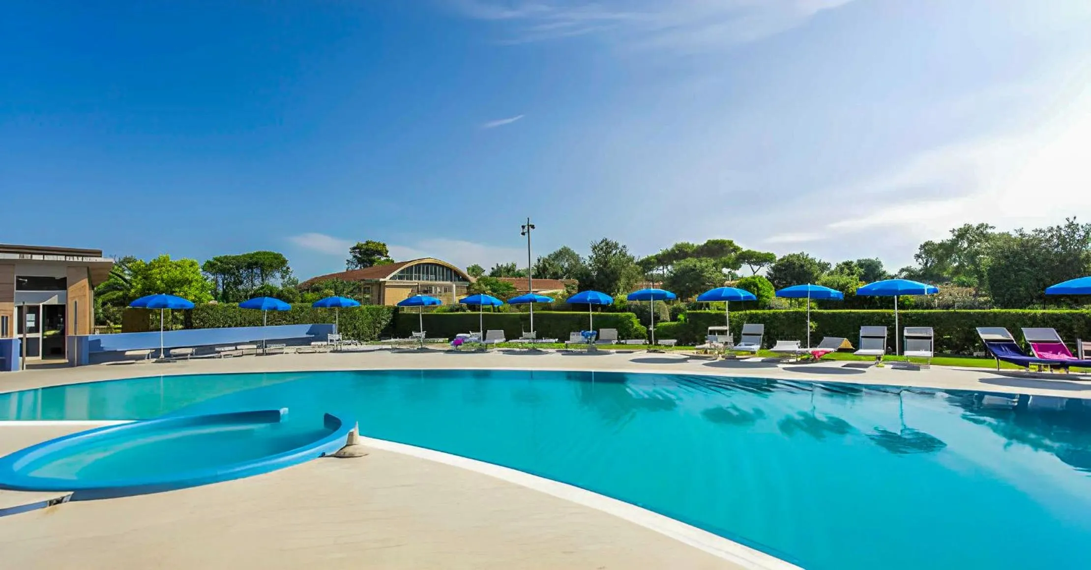 Swimming pool in HOTIDAY Room Collection - Calambrone