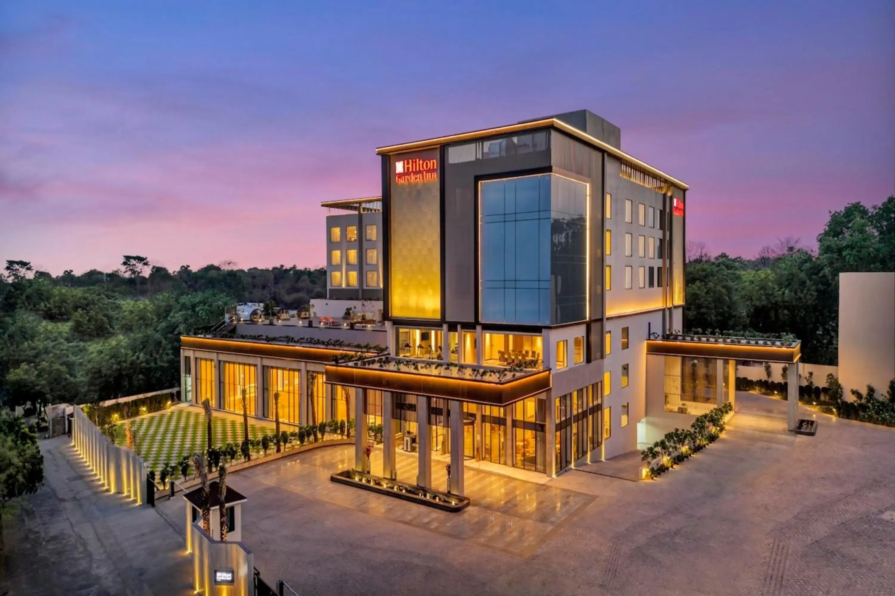 Property building in Hilton Garden Inn Jabalpur Property building in Hilton Garden Inn Jabalpur