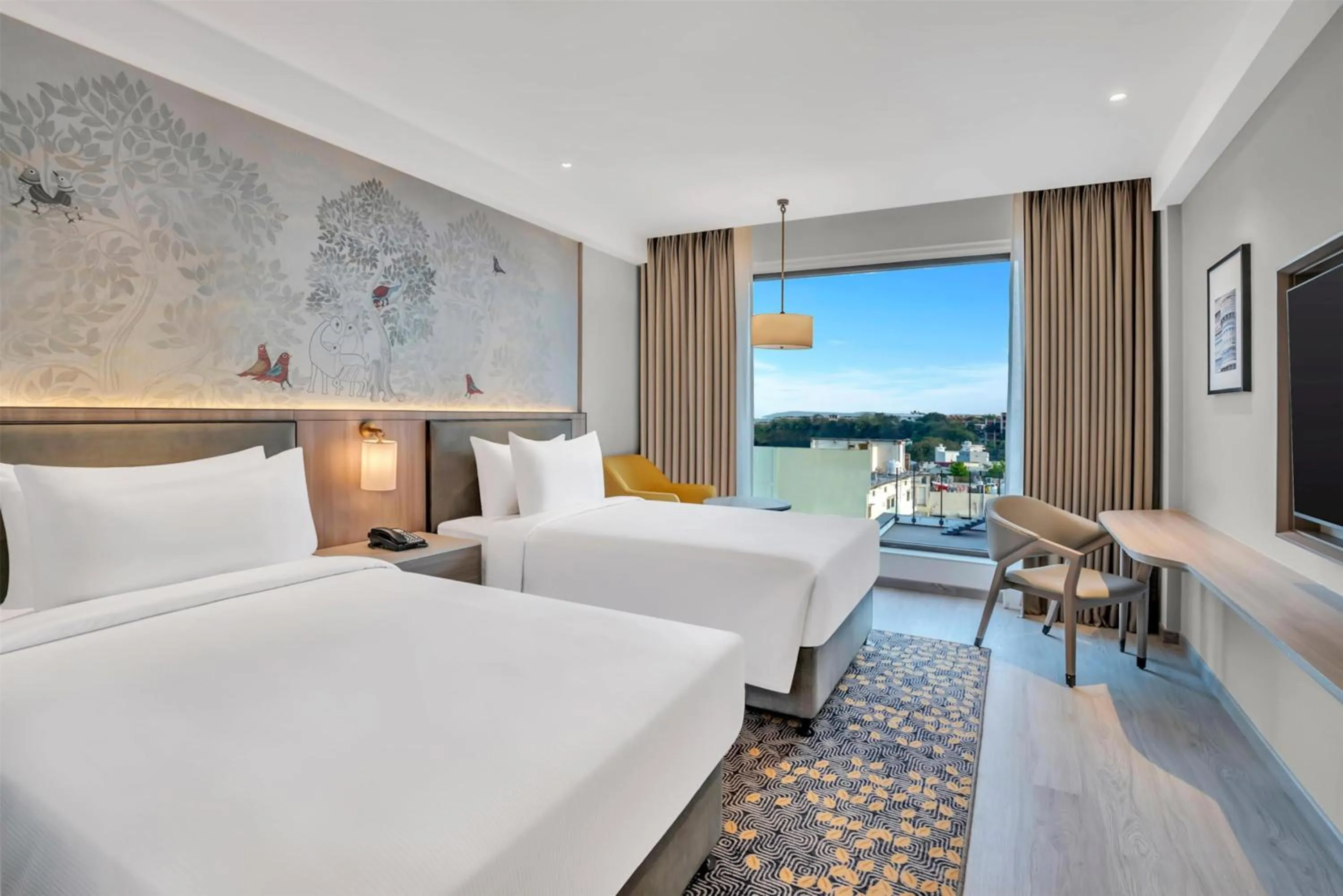 Bed in Hilton Garden Inn Jabalpur