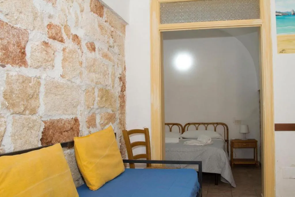 Bed in Terrasini 2000 Casa Vacanze
