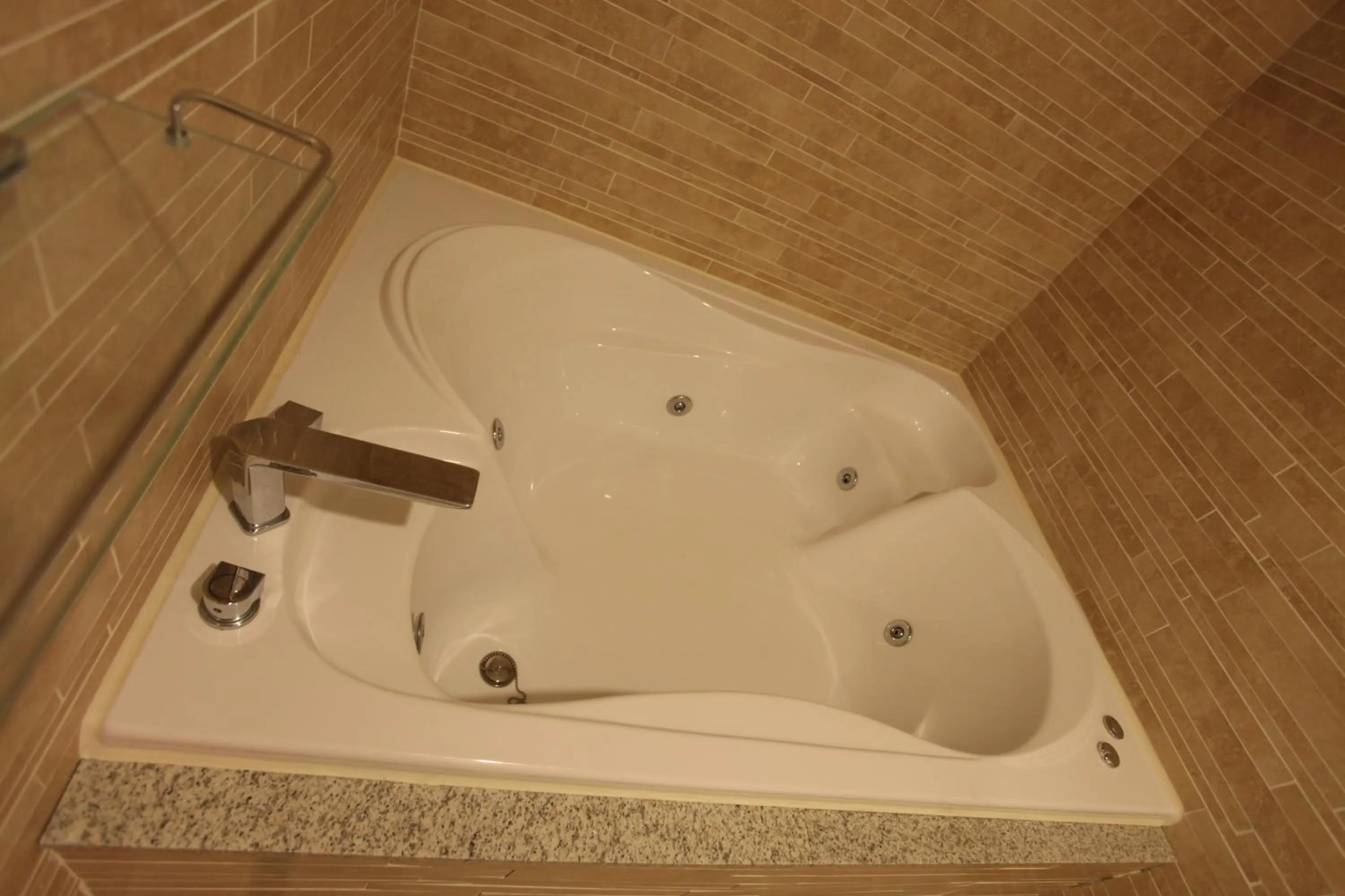 Hot Tub in Yuwon Hotel