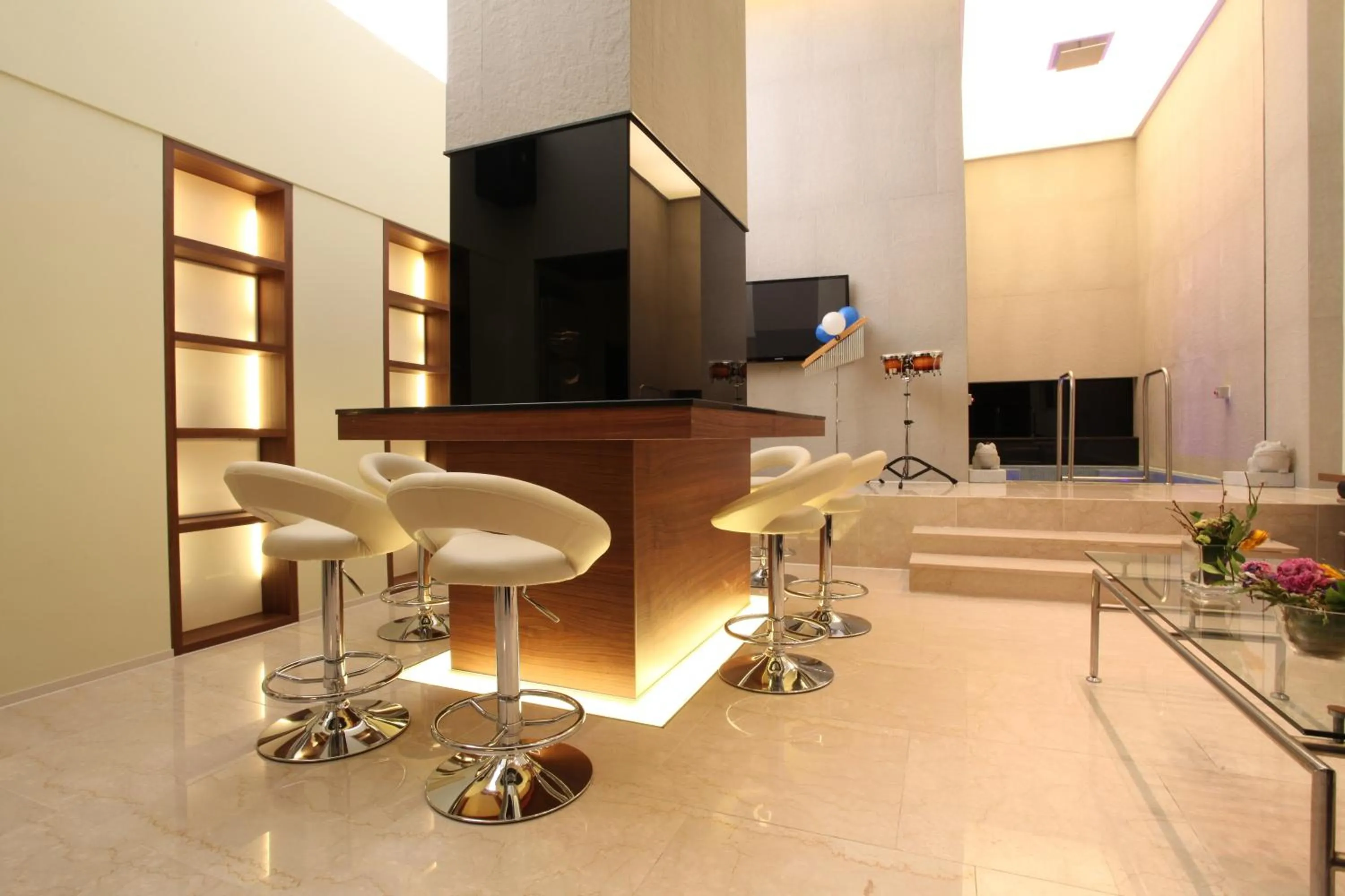Lounge or bar in Yuwon Hotel