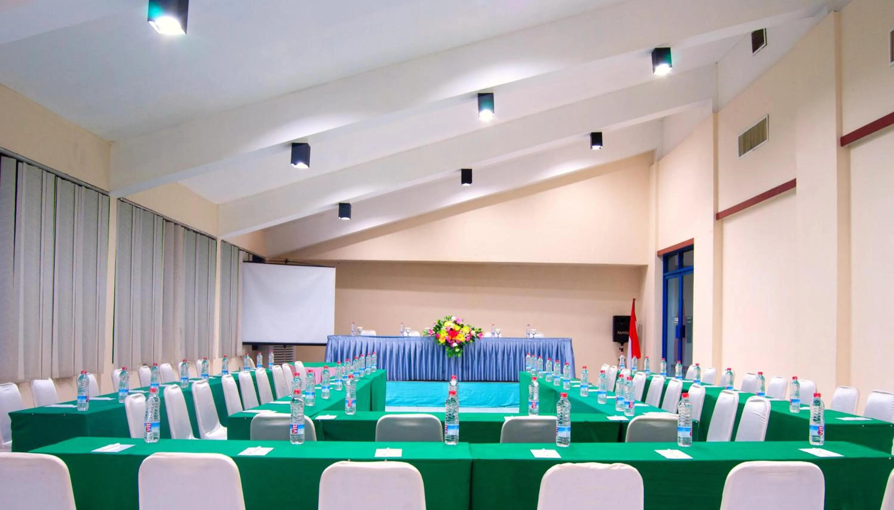 Meeting/conference room in Hotel Mariat Sorong