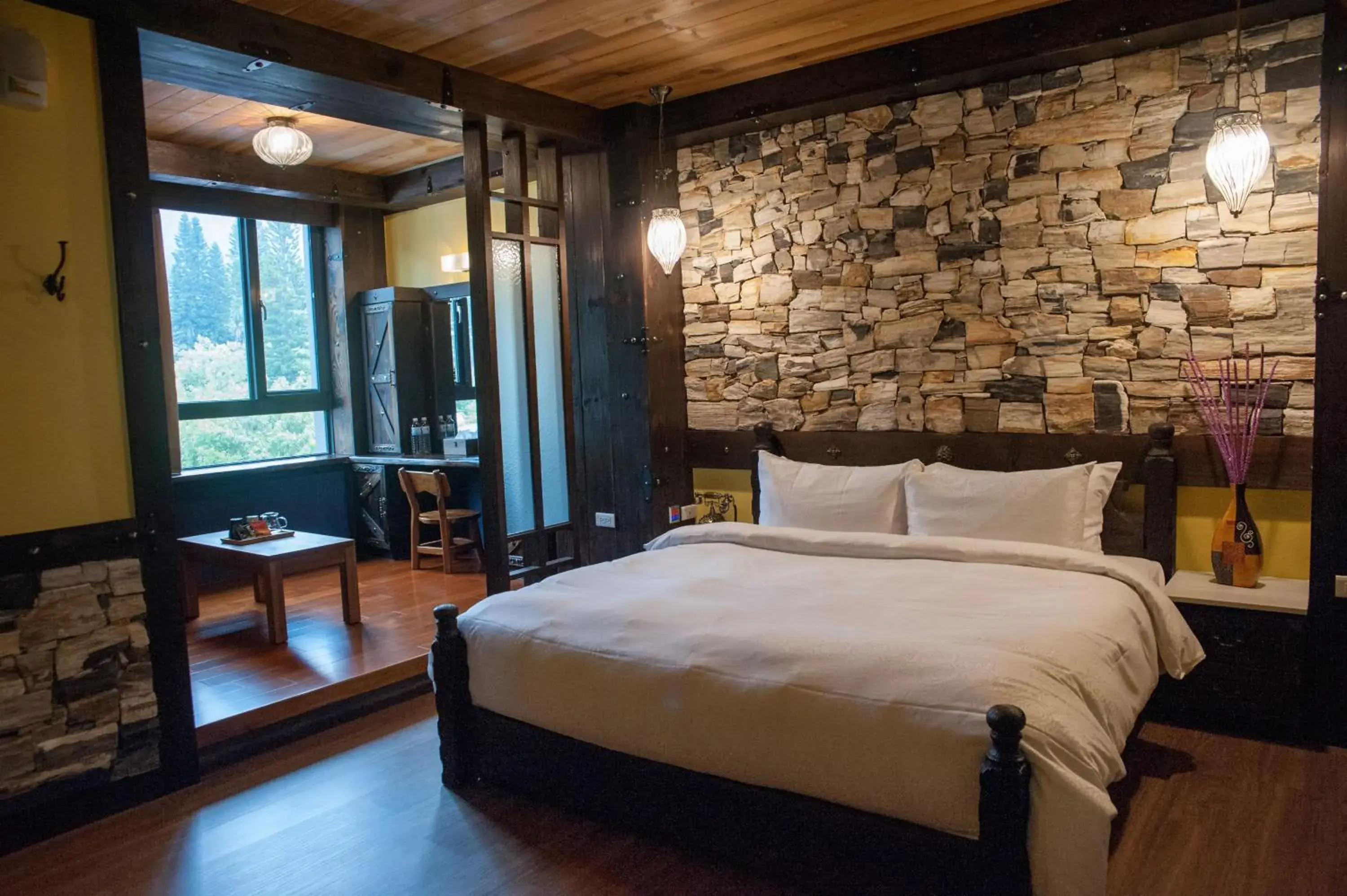 King Room with Mountain View in Yong Guan King Room with Mountain View in Yong Guan