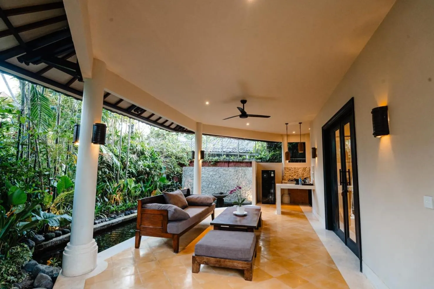 Gajah Biru Bungalows