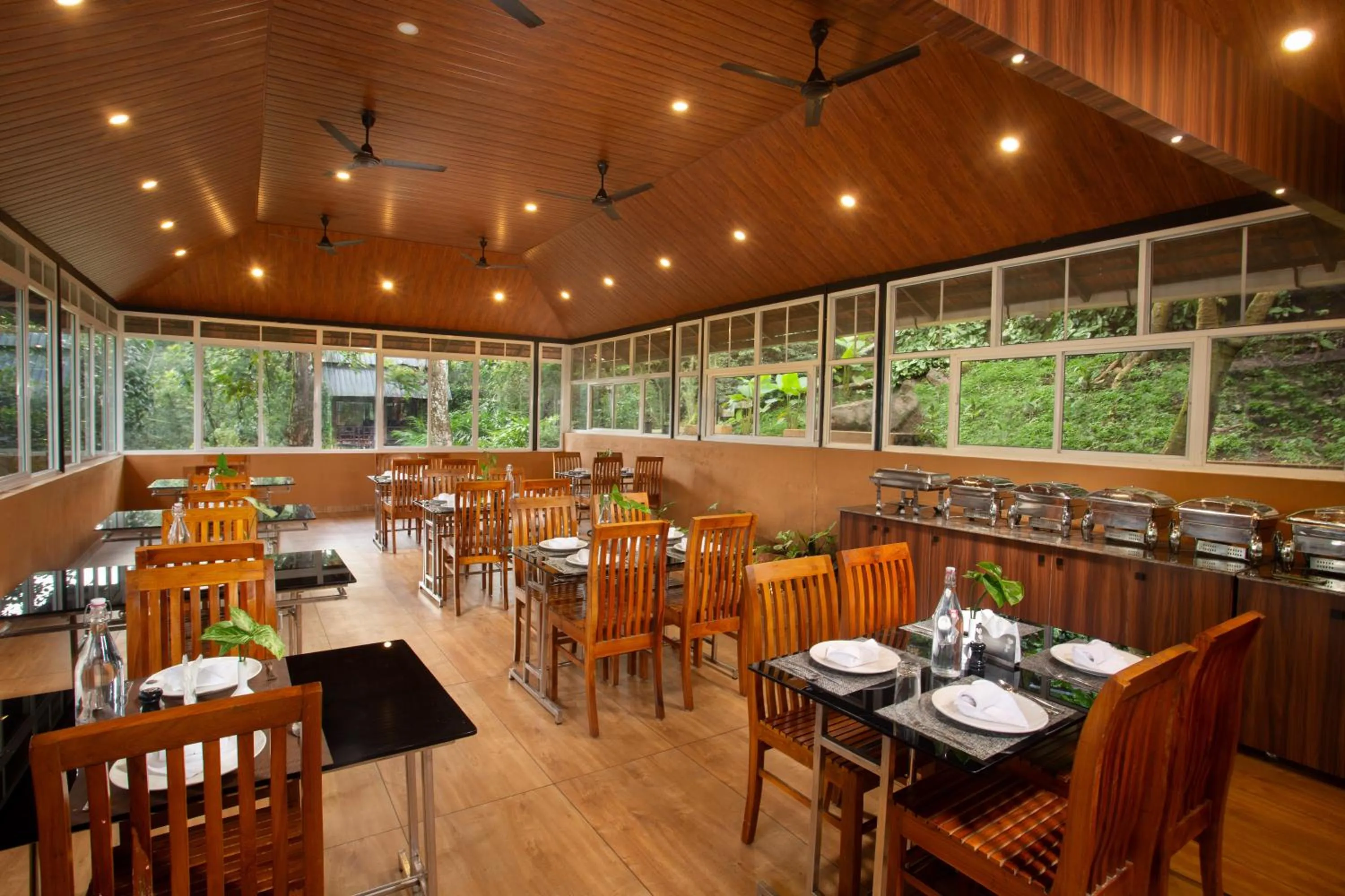 Restaurant/places to eat in Bamboo Dale Resort & Spa Munnar by Stride