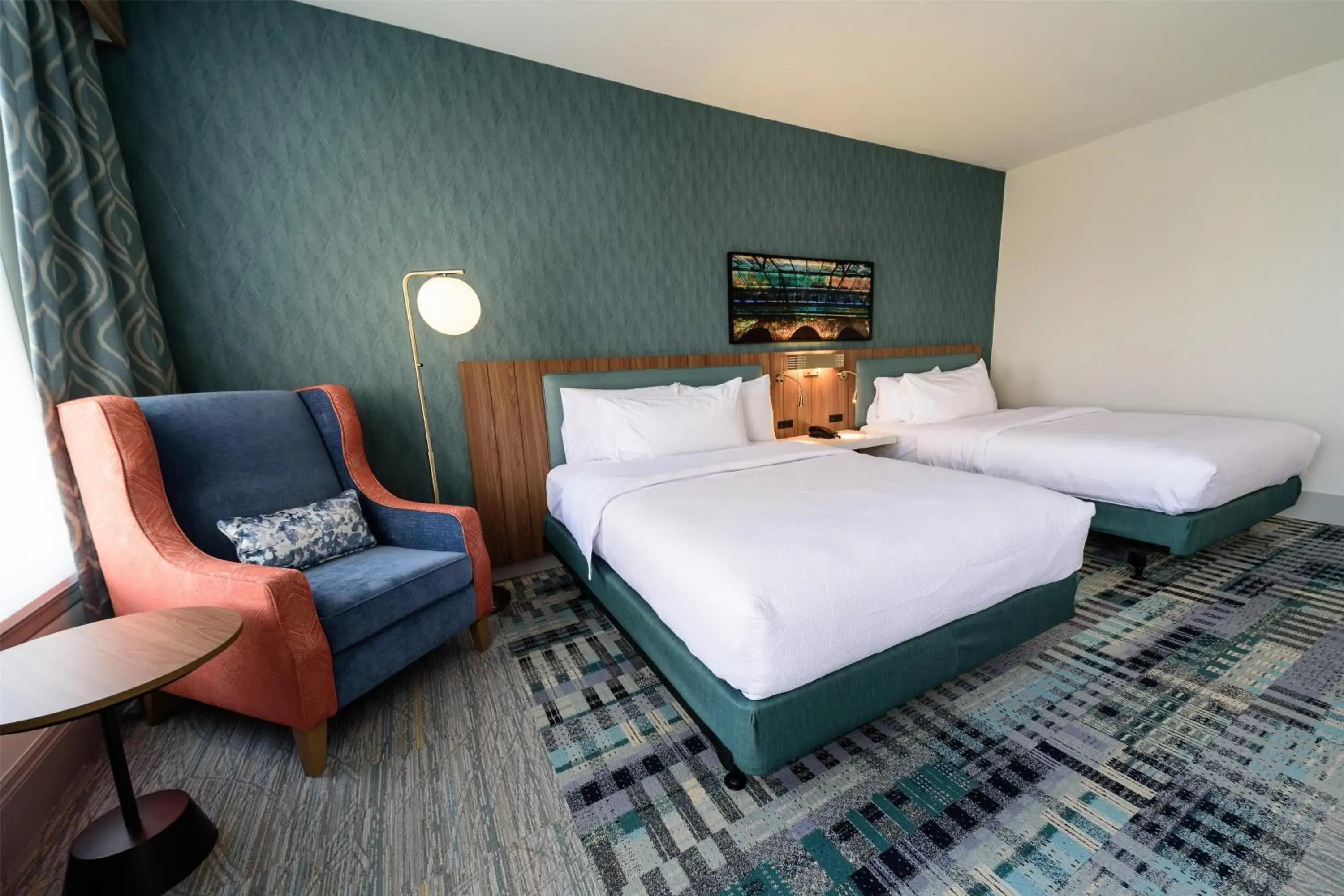 Junior Suite with Two Queen Beds and Tub - Mobility Accessible in Hilton Garden Inn Dayton Downtown Junior Suite with Two Queen Beds and Tub - Mobility Accessible in Hilton Garden Inn Dayton Downtown