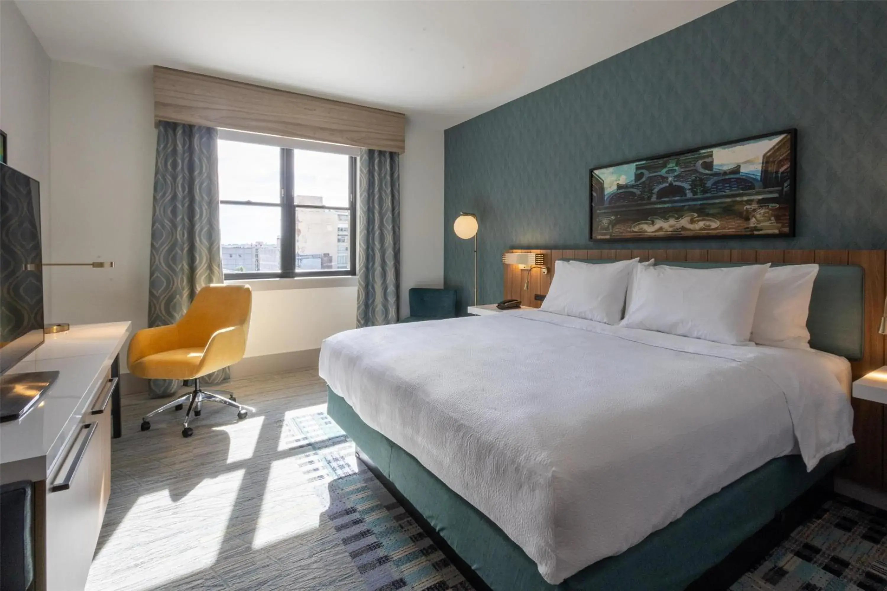 Bed in Hilton Garden Inn Dayton Downtown Bed in Hilton Garden Inn Dayton Downtown