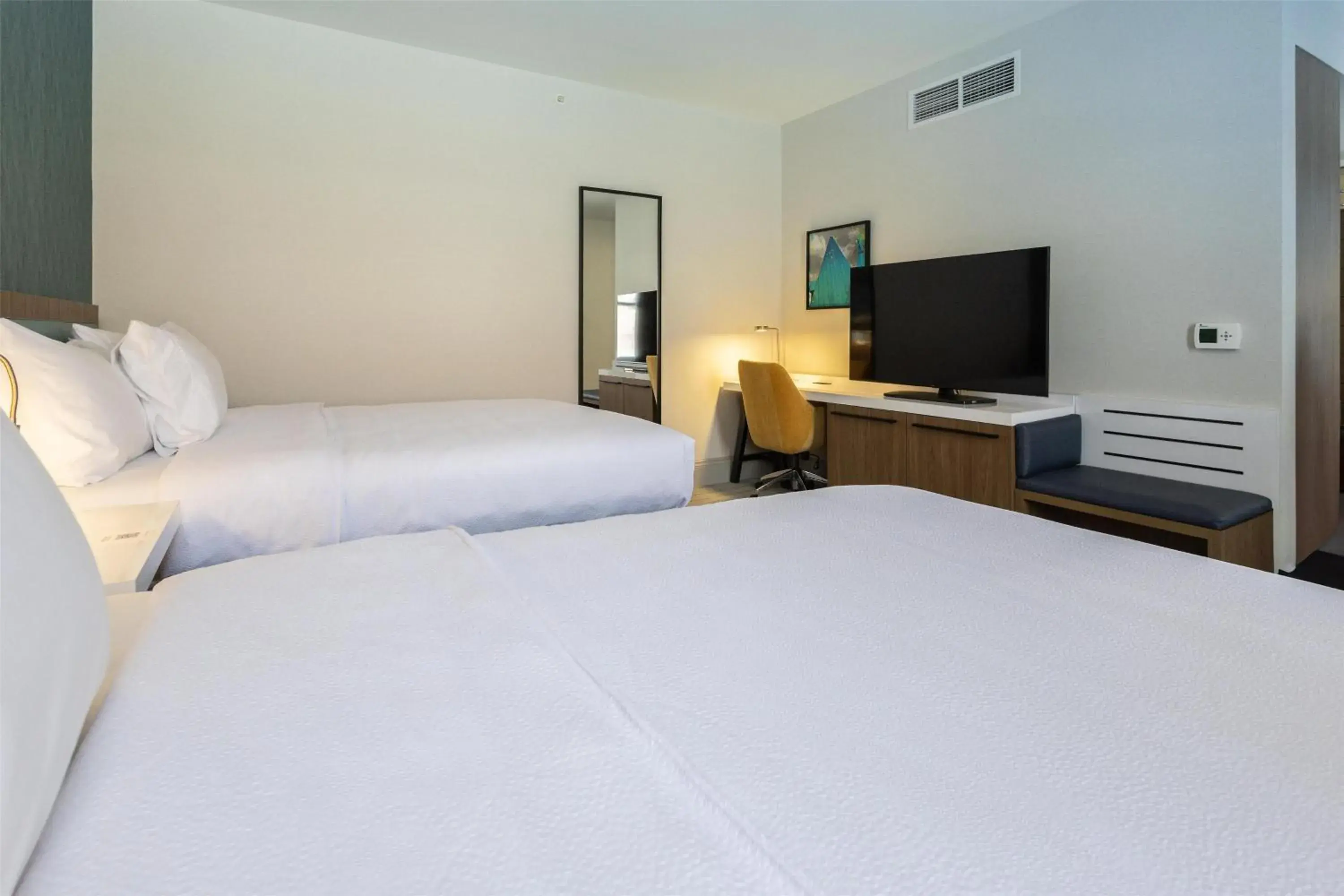 Bedroom, Bed in Hilton Garden Inn Dayton Downtown Bedroom, Bed in Hilton Garden Inn Dayton Downtown