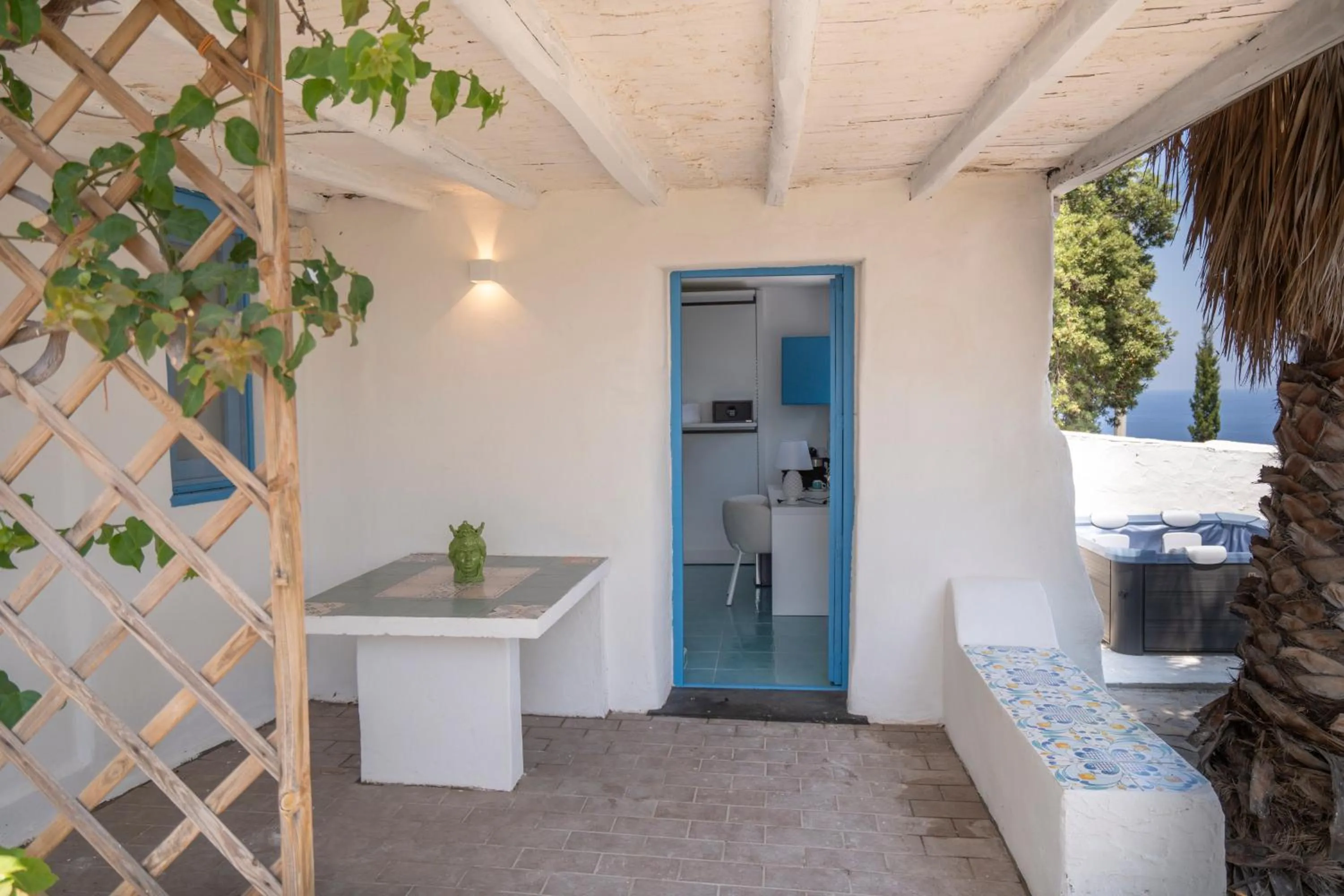 Balcony/Terrace in Borgo del Cannitello Romantic Boutique Resort