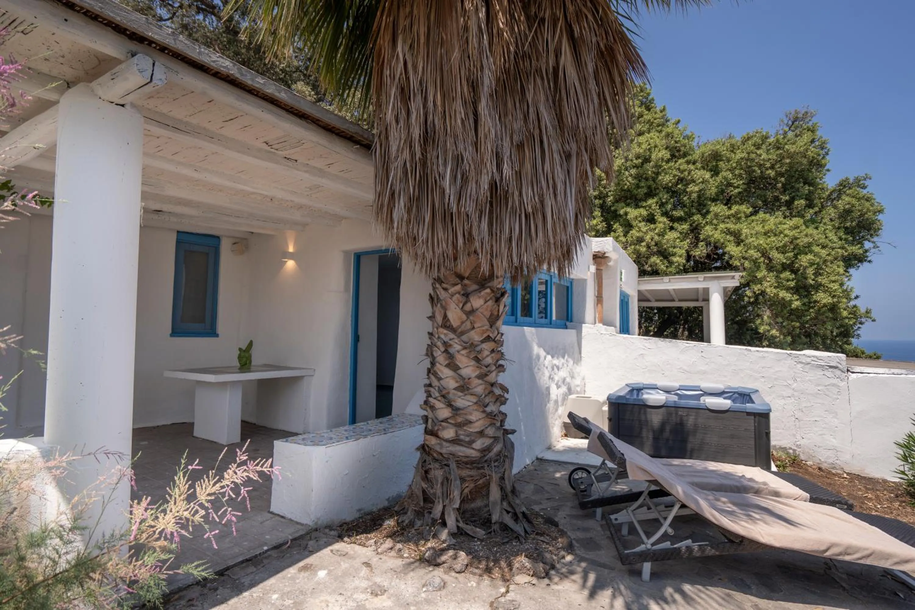 Garden in Borgo del Cannitello Romantic Boutique Resort