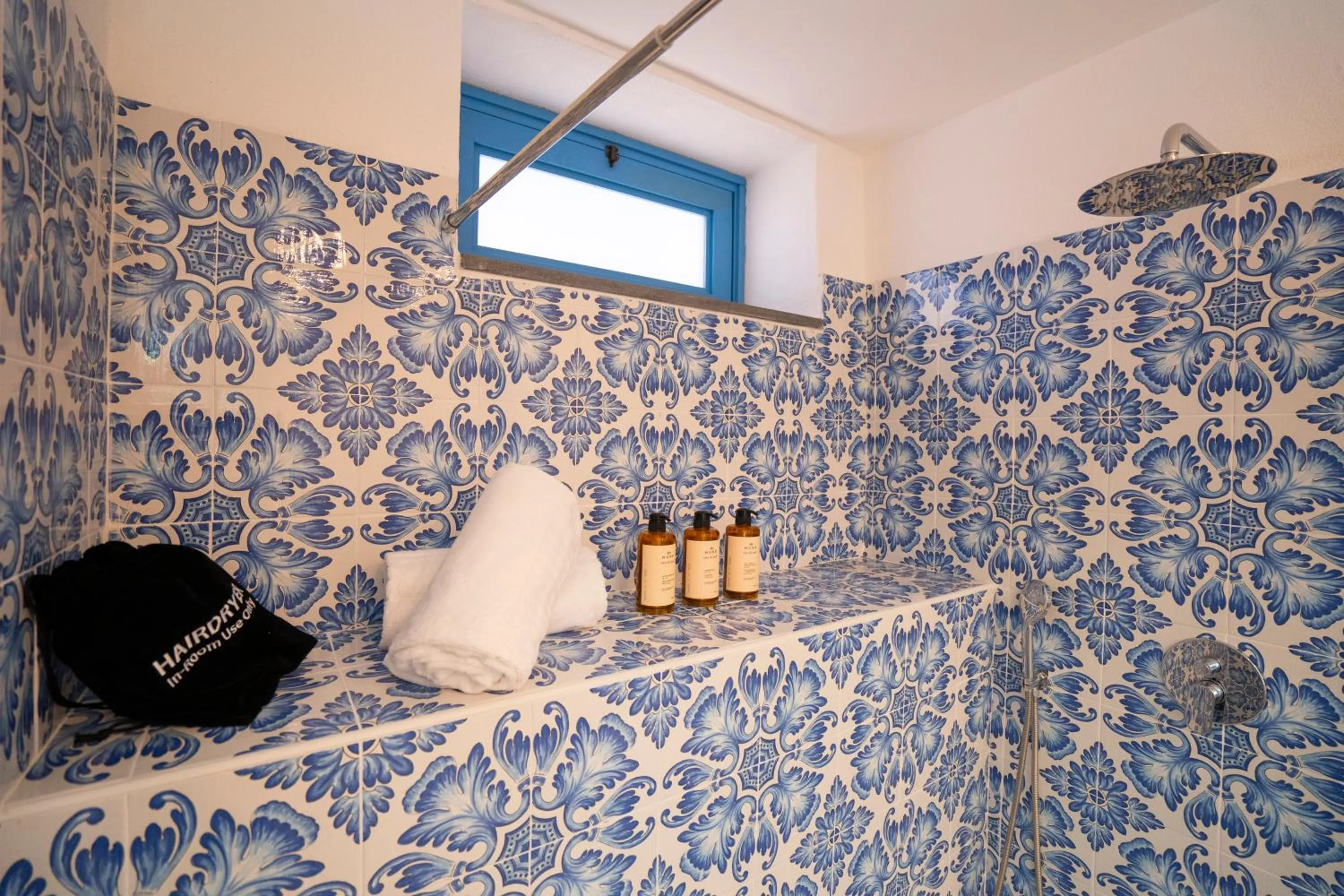 Bathroom in Borgo del Cannitello Romantic Boutique Resort