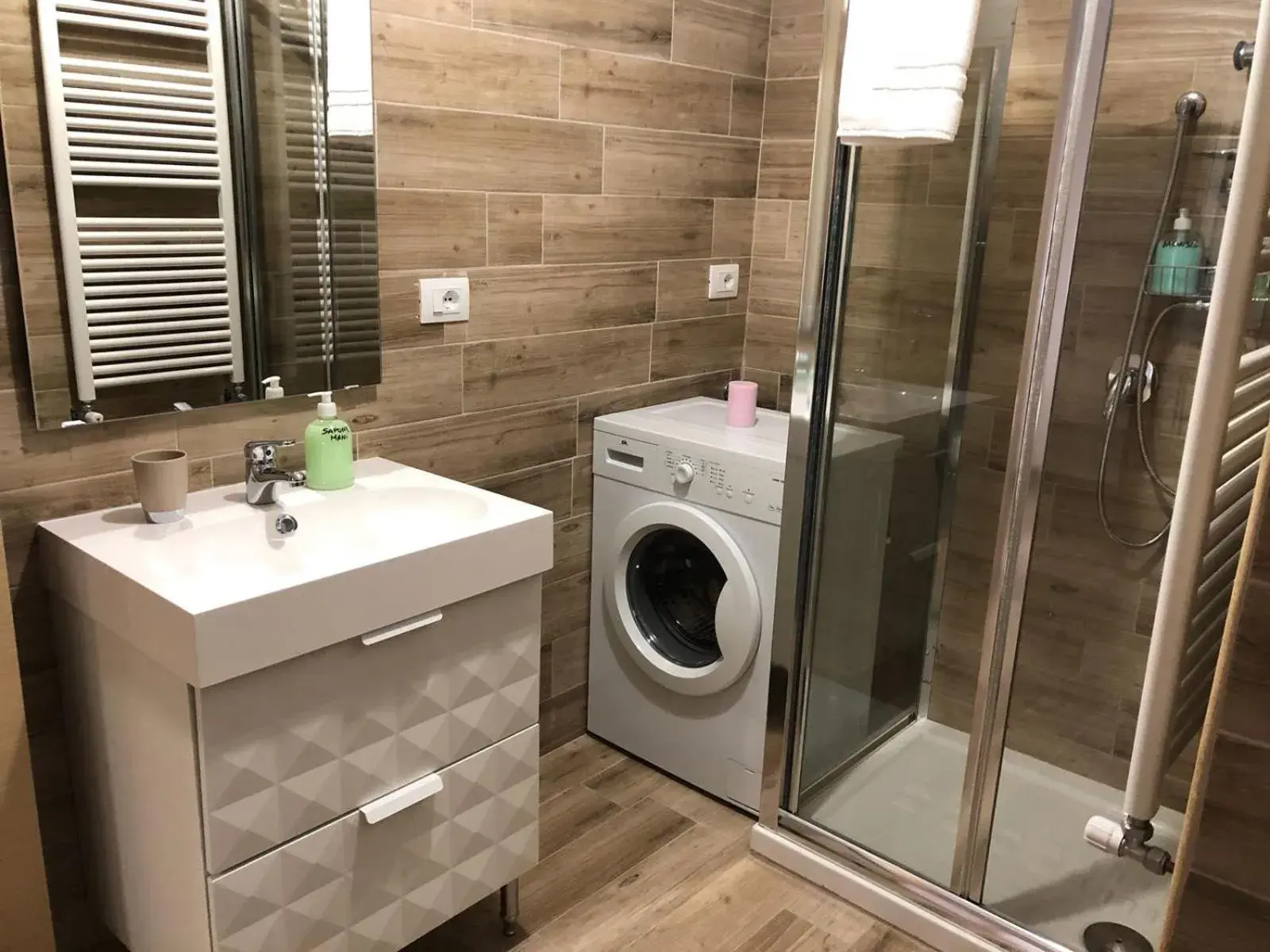 Triple Room with Private Bathroom - single occupancy in Arco dolce Arco Triple Room with Private Bathroom - single occupancy in Arco dolce Arco