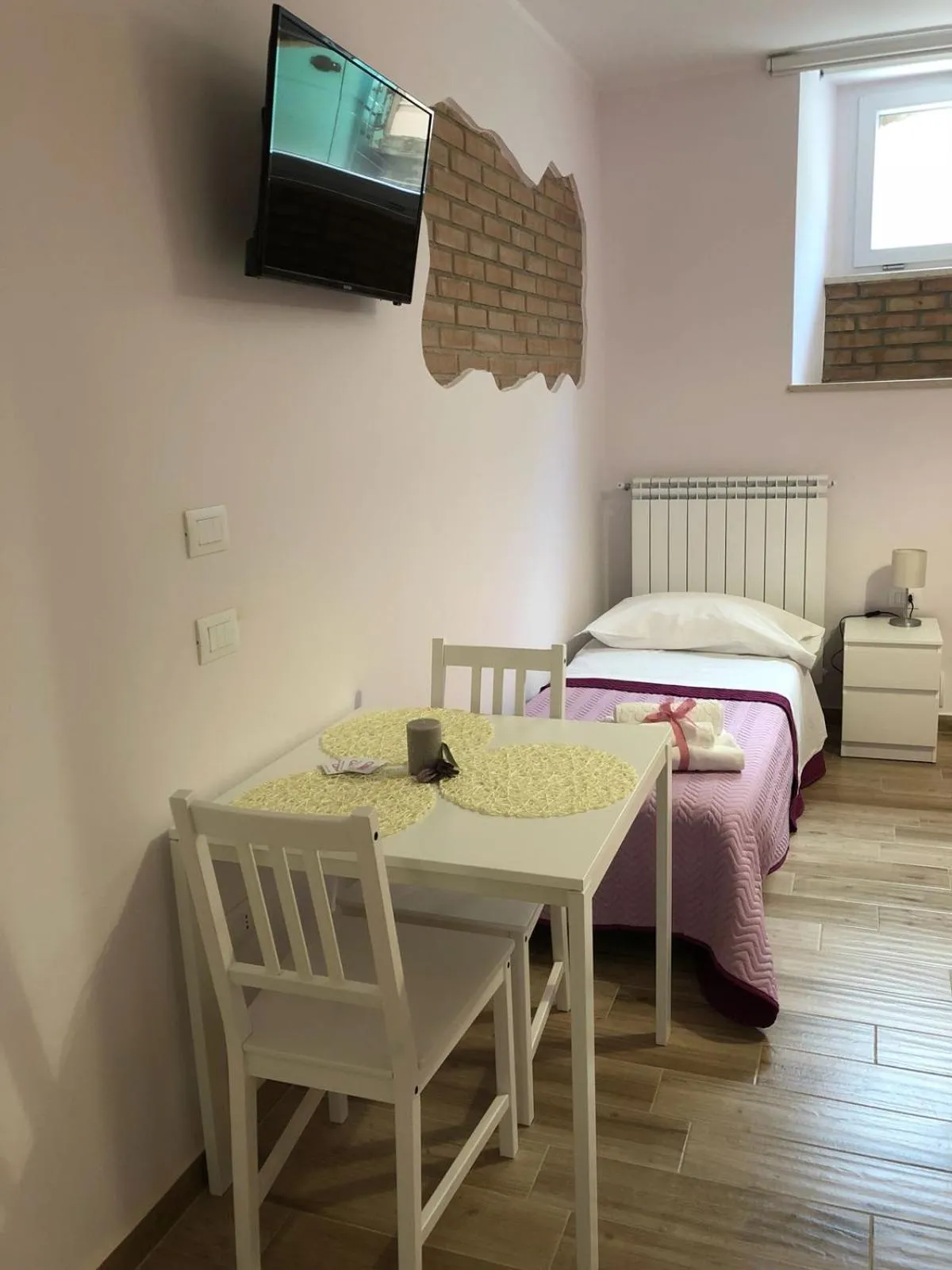 Photo of the whole room, Bed in Arco dolce Arco