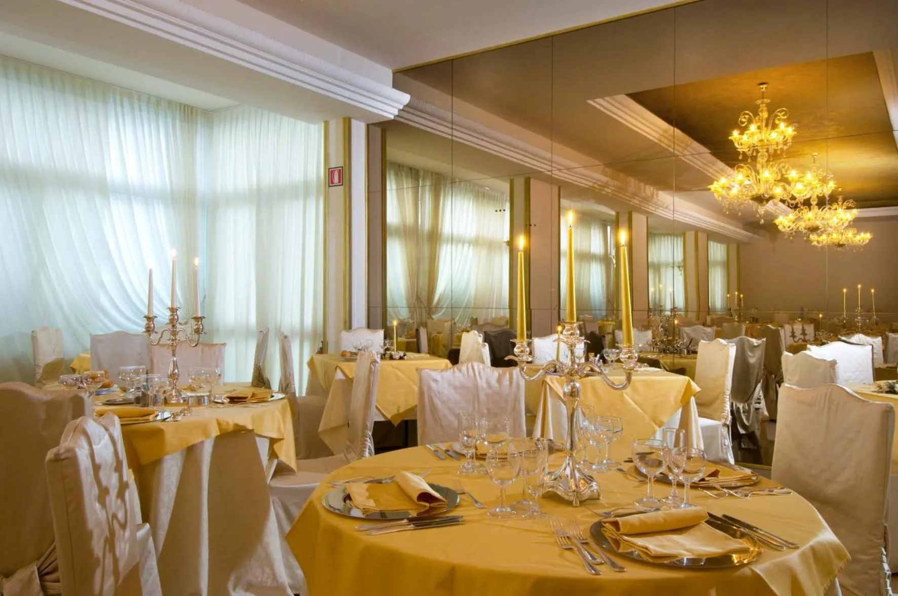 Restaurant/places to eat in Hotel Terme Principe