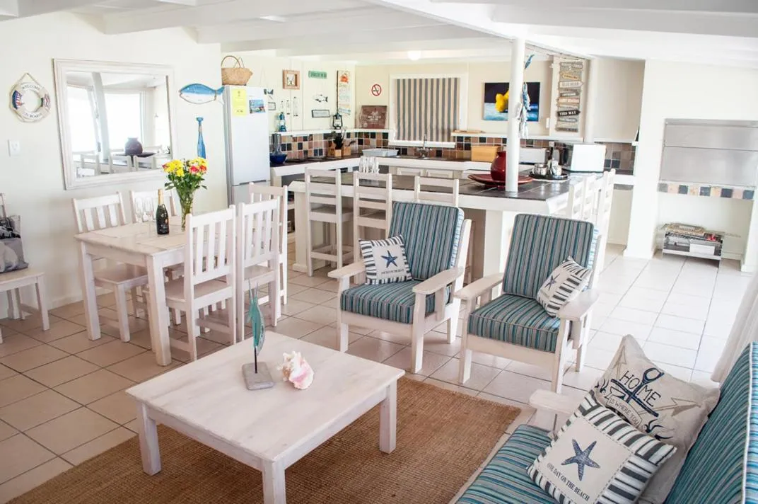 Photo of the whole room in Barefoot Lodge, Mossel Bay