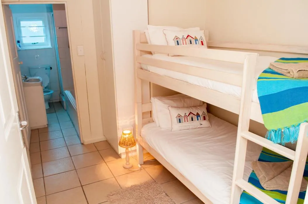 bunk bed, Bed in Barefoot Lodge, Mossel Bay