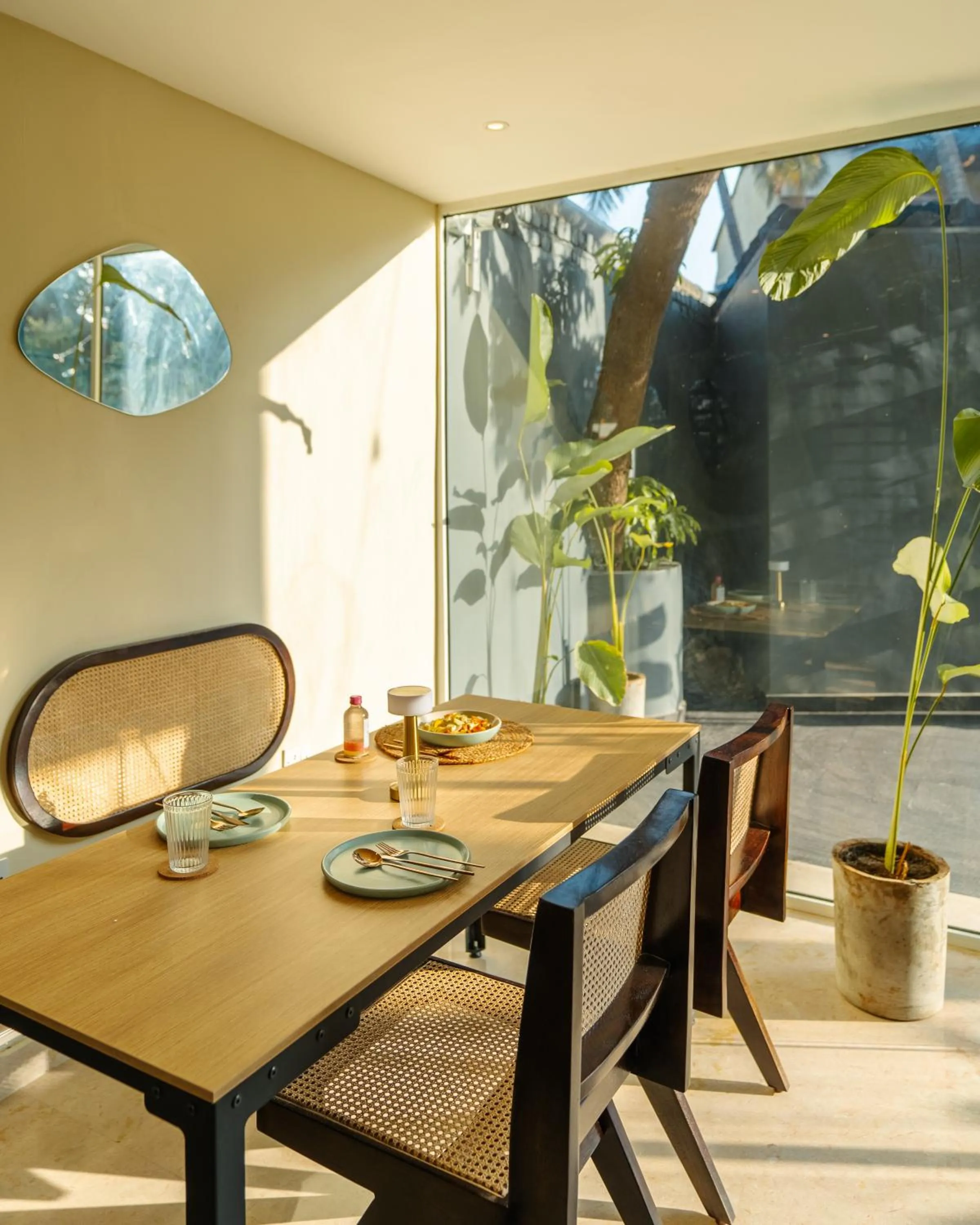 Restaurant/places to eat in Minimalist Panjim