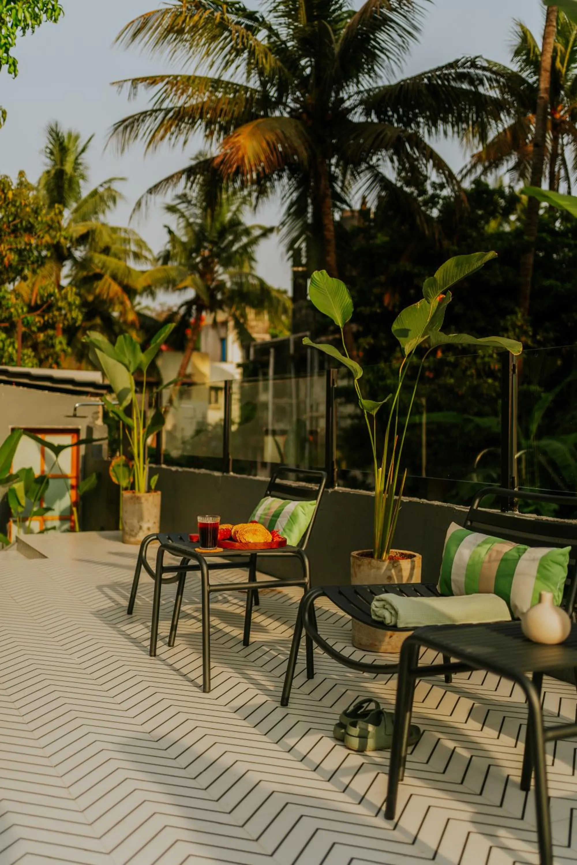 Swimming pool in Minimalist Panjim