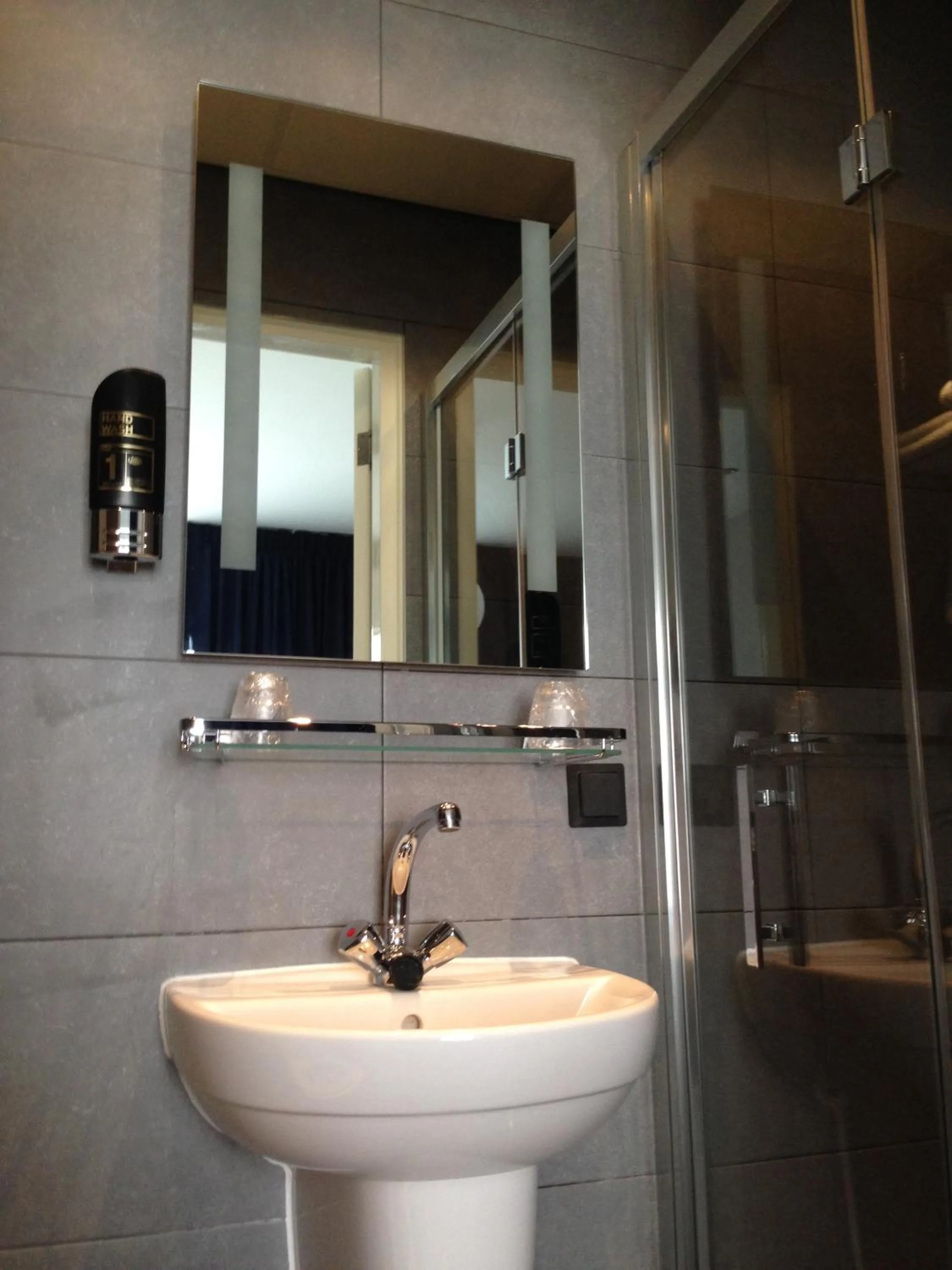 Bathroom in B&B House No 7