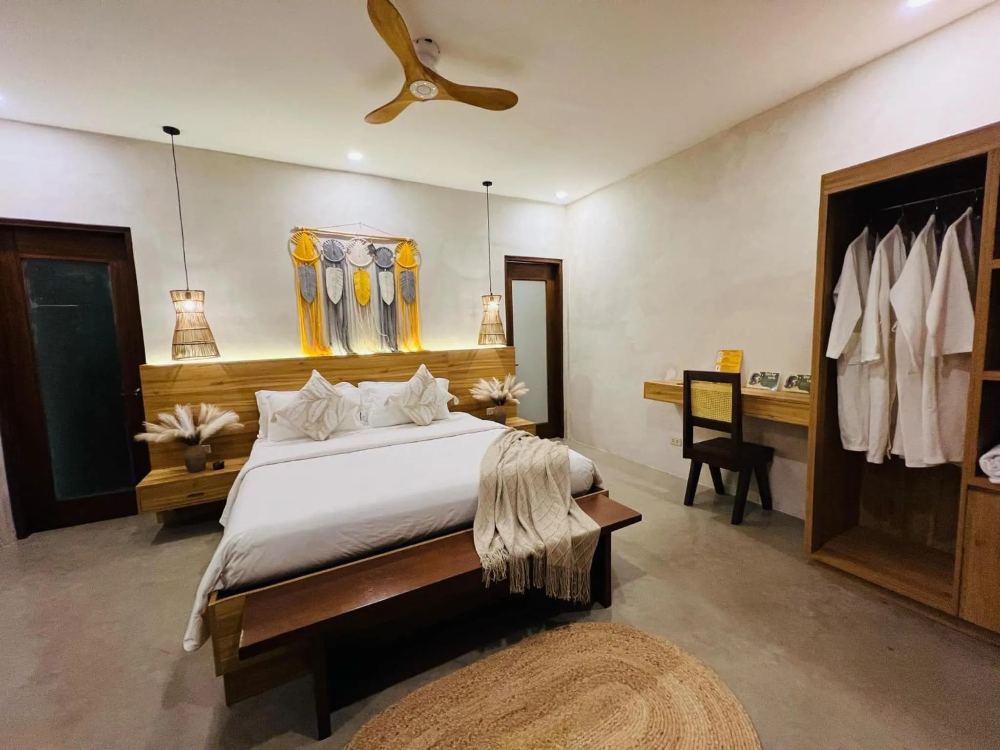 Bed in Lio Villas Resort