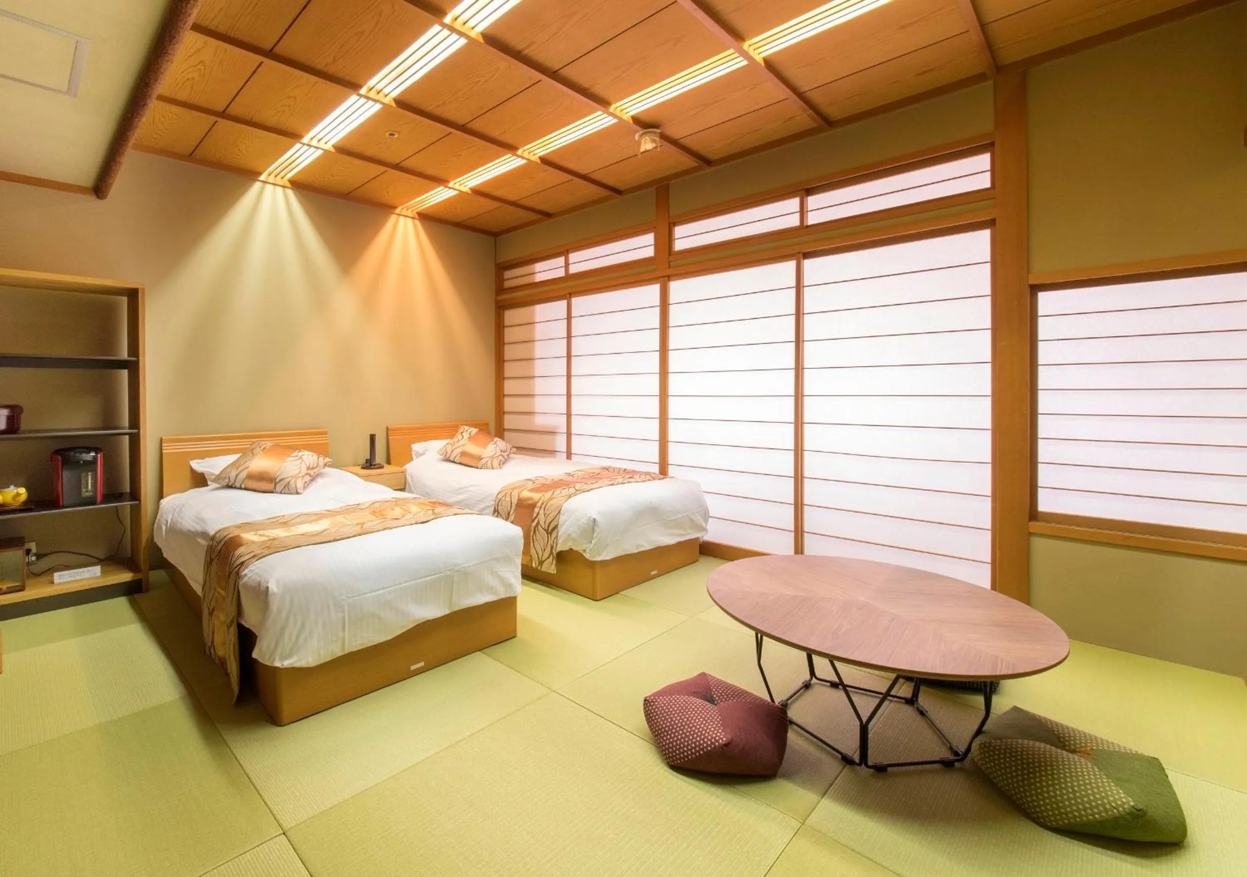 Photo of the whole room, Bed in Juhachiro