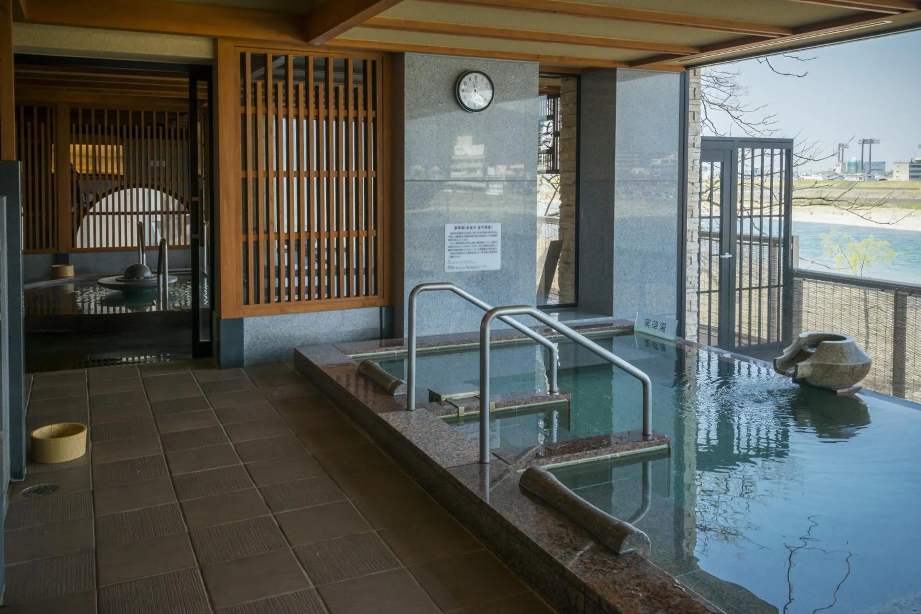 Hot Spring Bath in Juhachiro