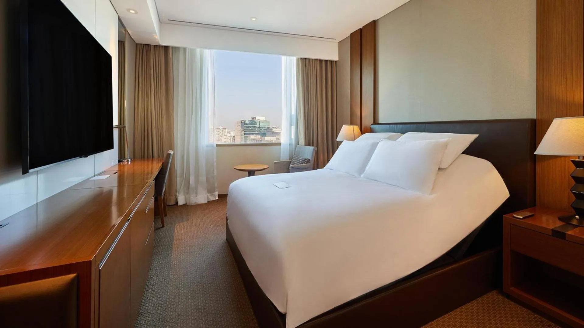 Bed in LOTTE CITY HOTEL Ulsan