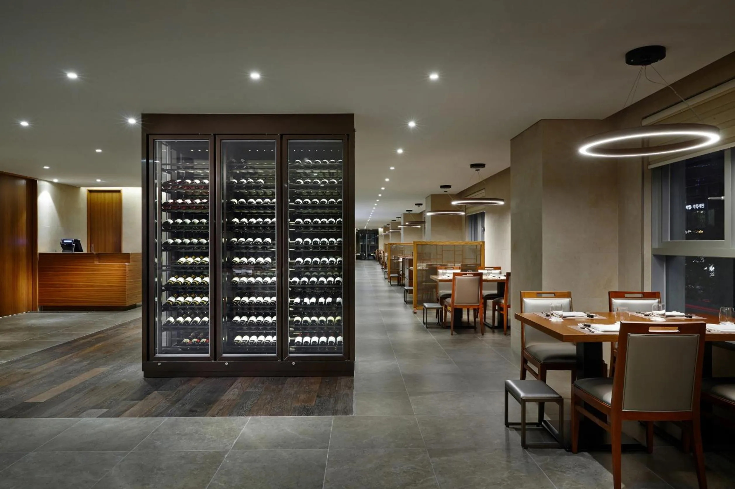 Restaurant/places to eat in LOTTE CITY HOTEL Ulsan