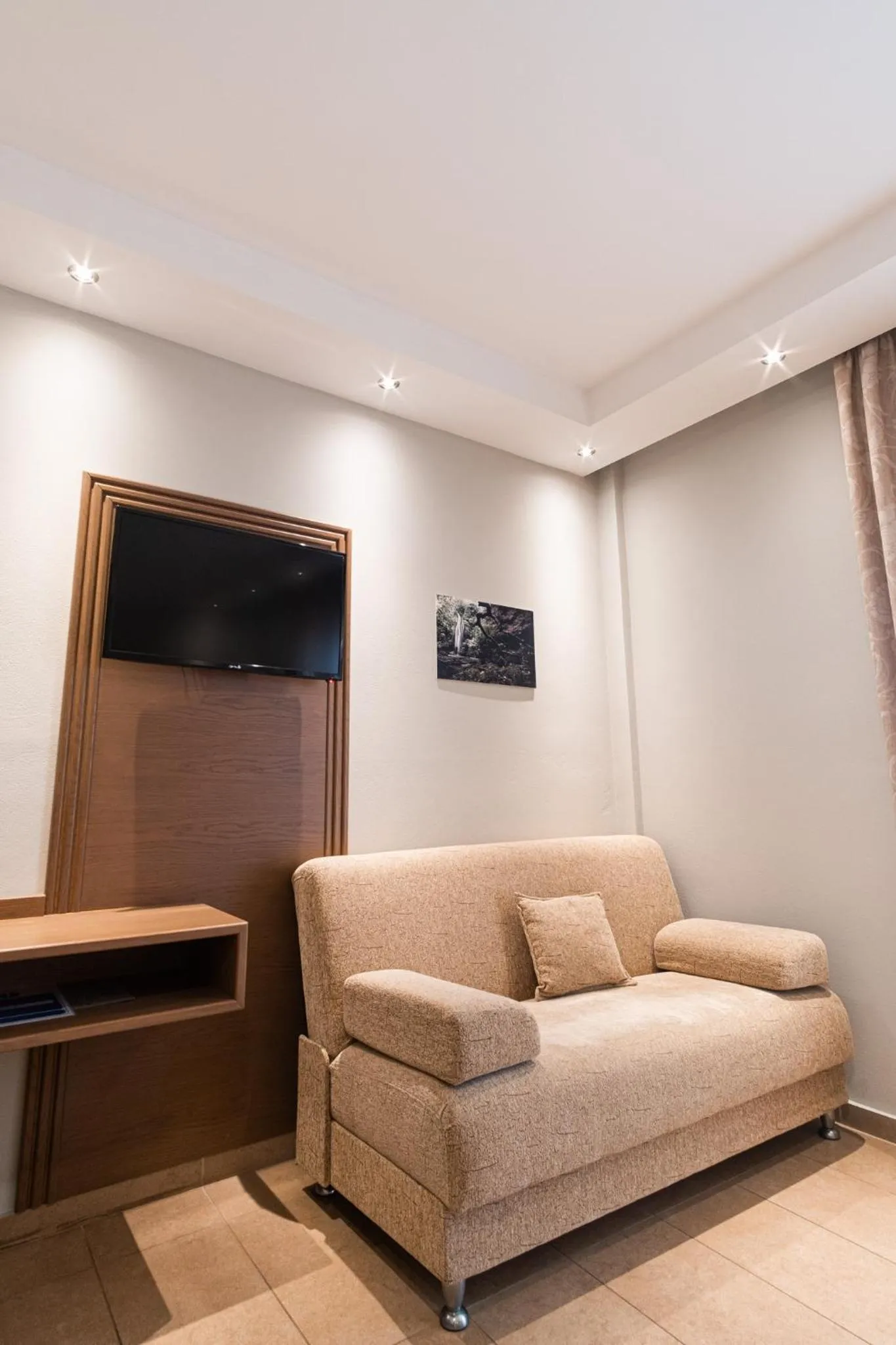 TV and multimedia in Zoe Seaside Resort