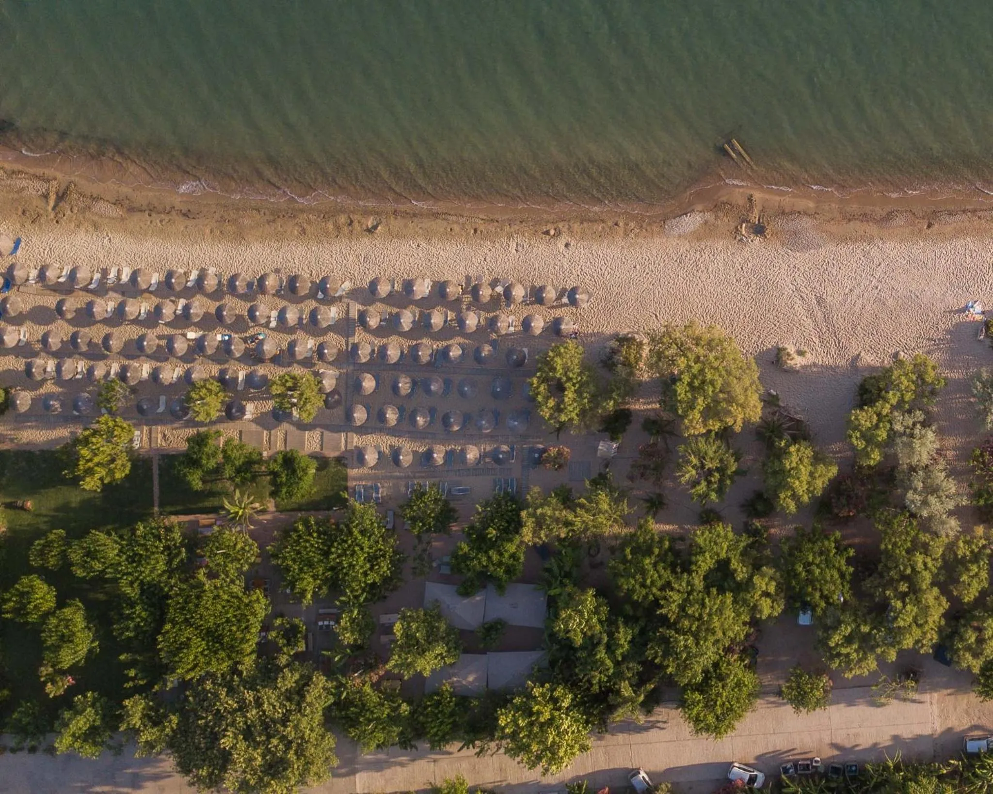 Restaurant/places to eat in Zoe Seaside Resort