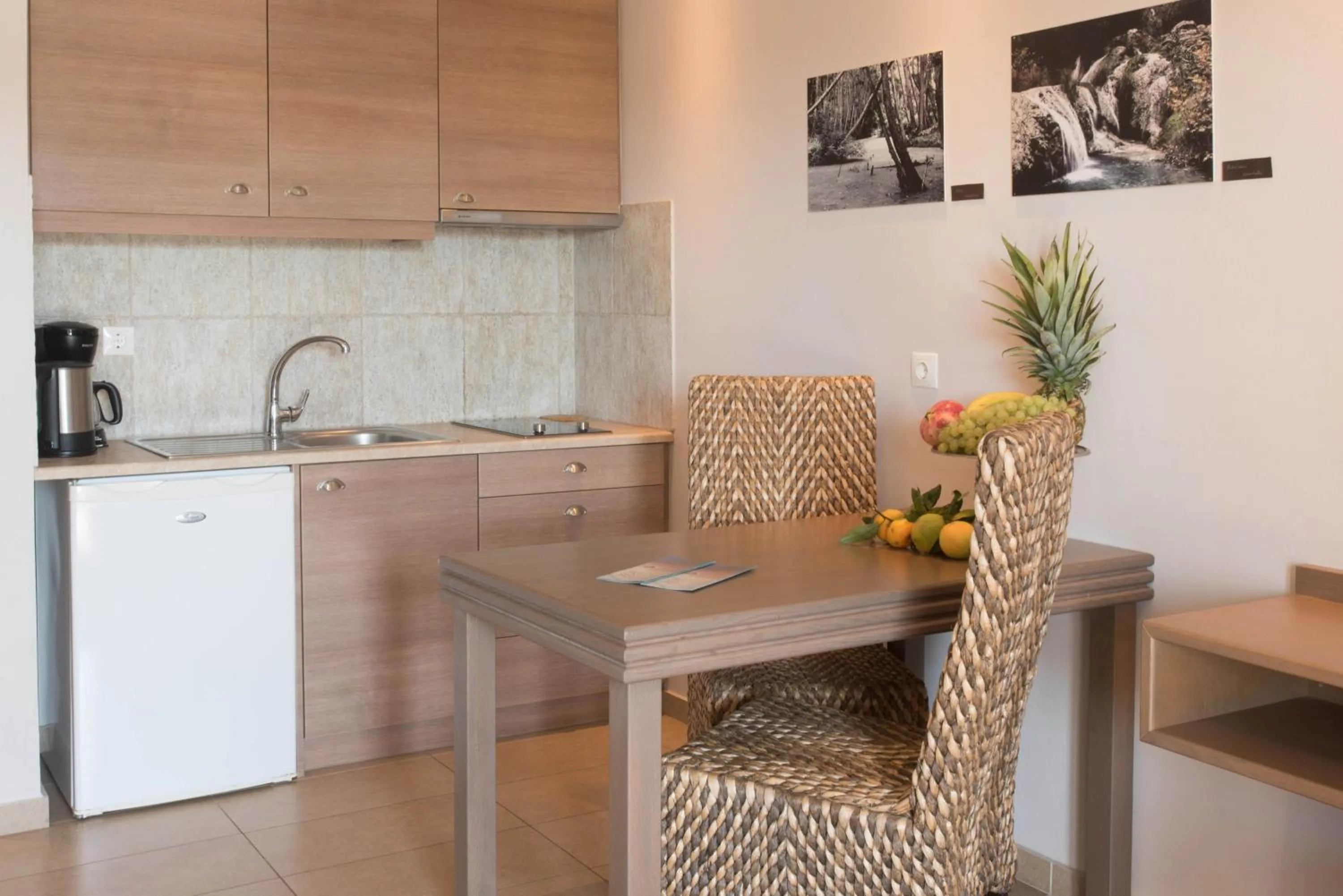 Kitchen or kitchenette in Zoe Seaside Resort