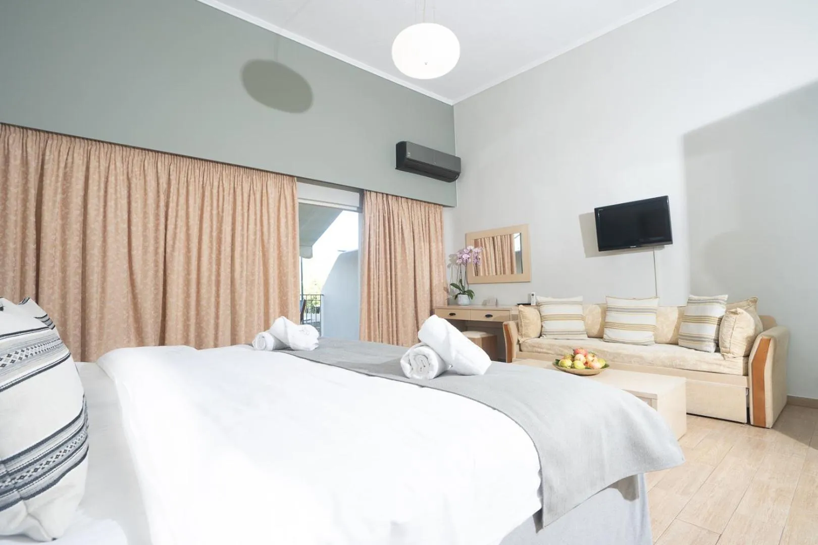 Seating area, Bed in Zoe Seaside Resort