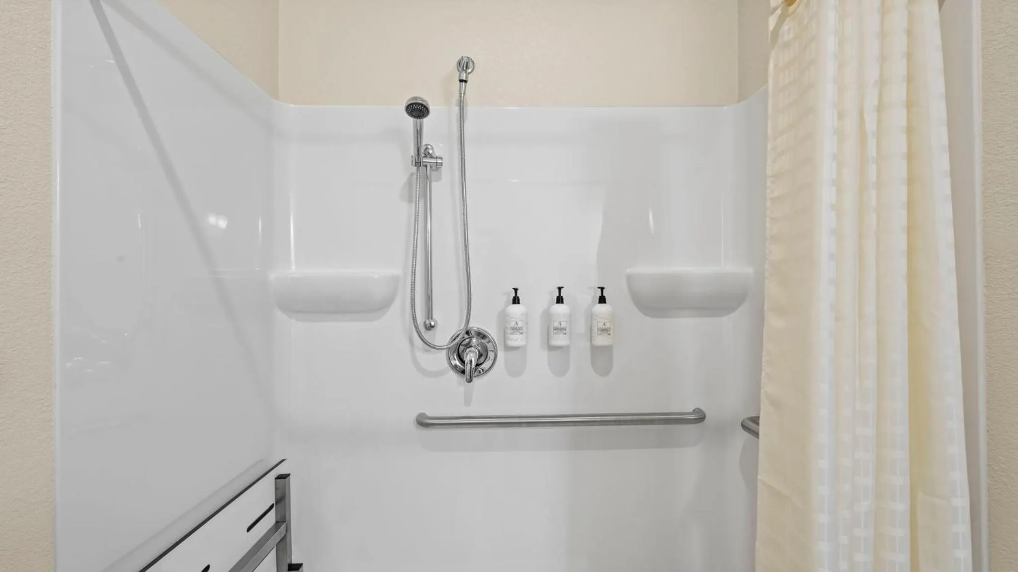 Bathroom in Cobblestone Hotel & Suites - Foley