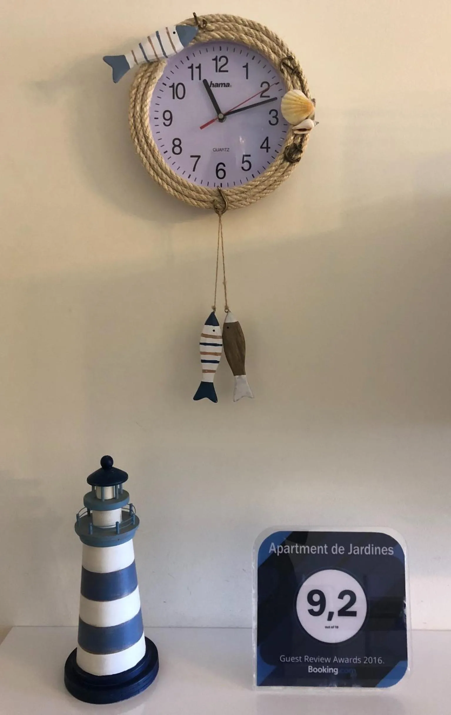 Decorative detail in Apartment De Jardines
