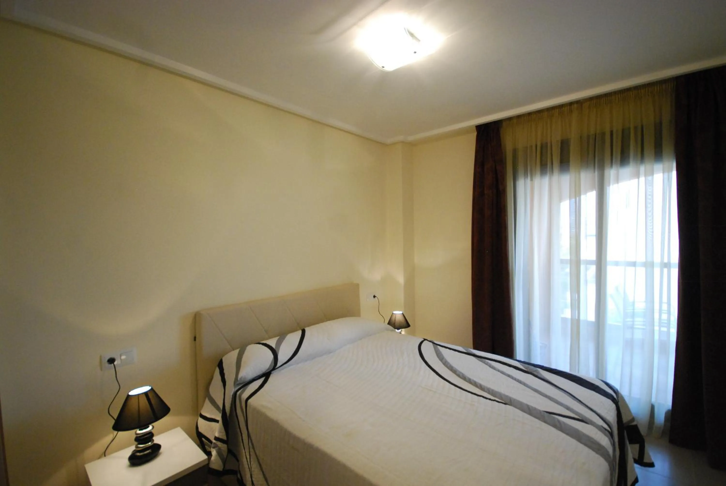 Bedroom, Bed in Apartment De Jardines
