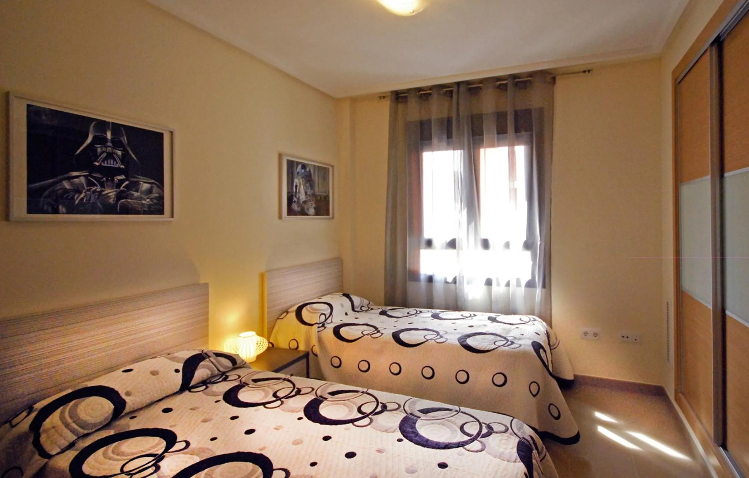 Bedroom, Bed in Apartment De Jardines