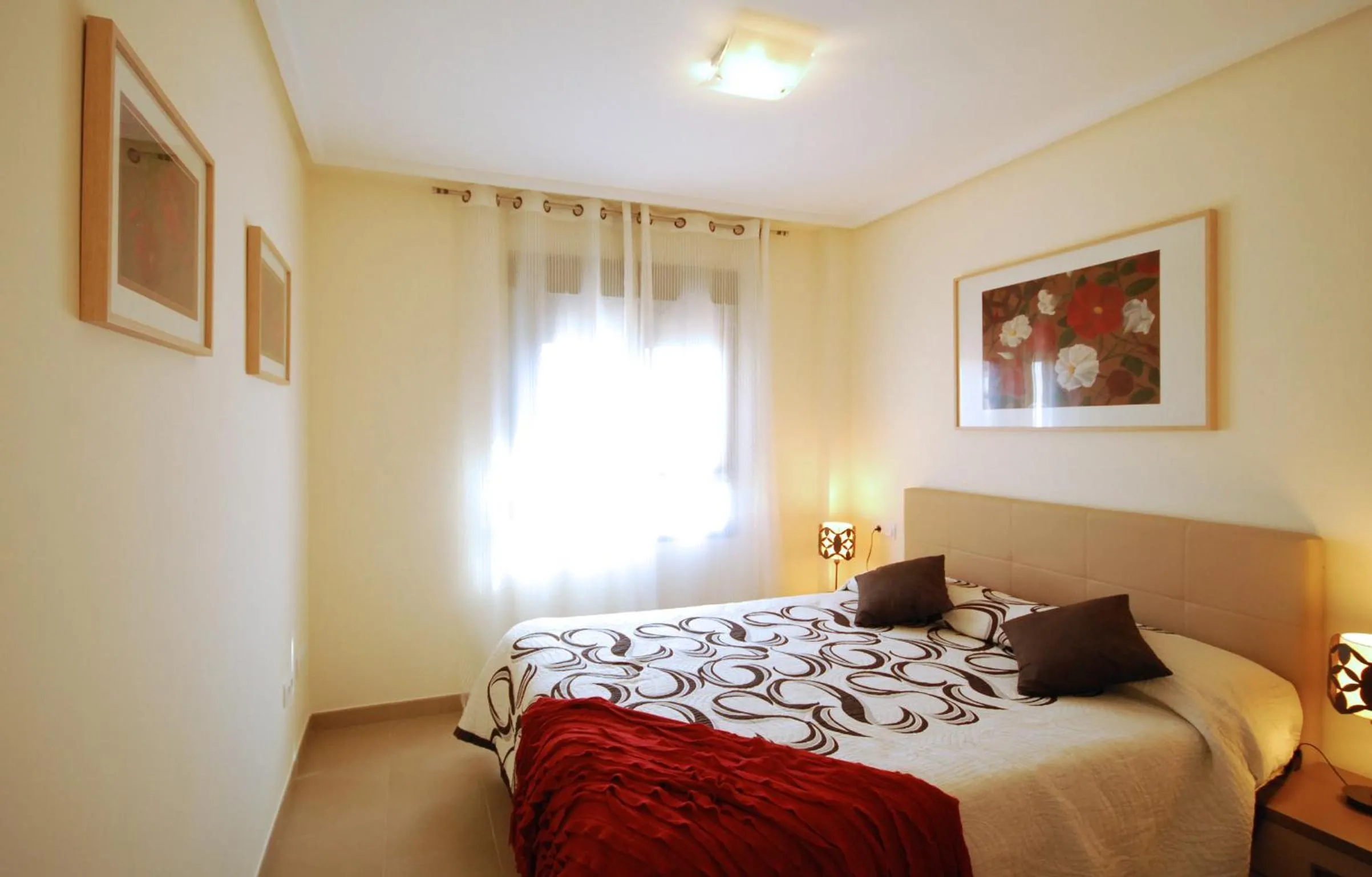 Bedroom, Bed in Apartment De Jardines
