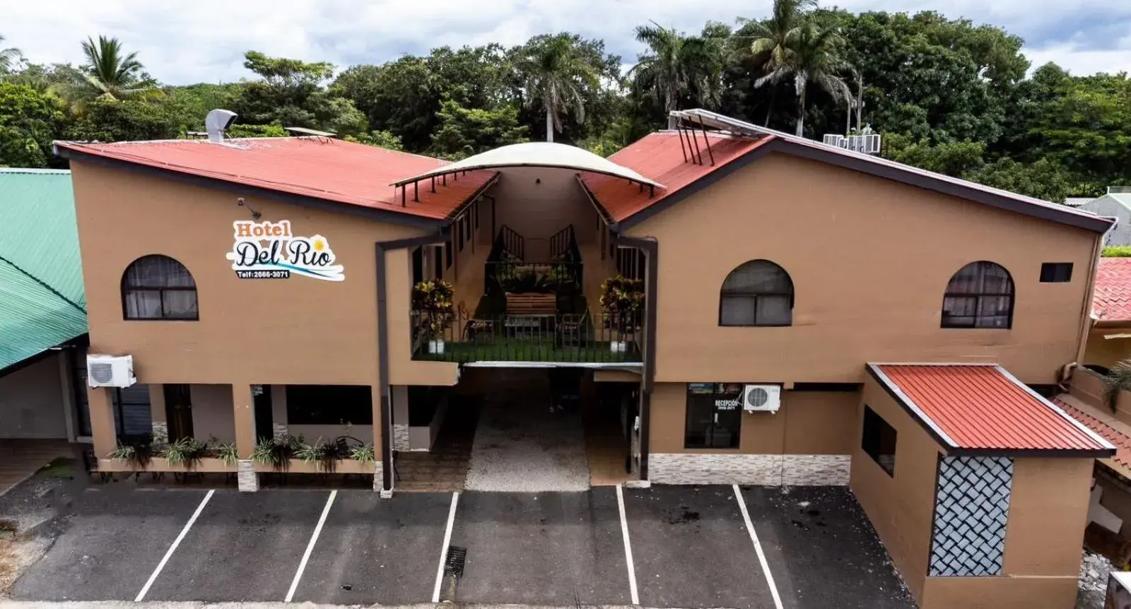 HOTEL DEL RiO HOTEL DEL RiO
