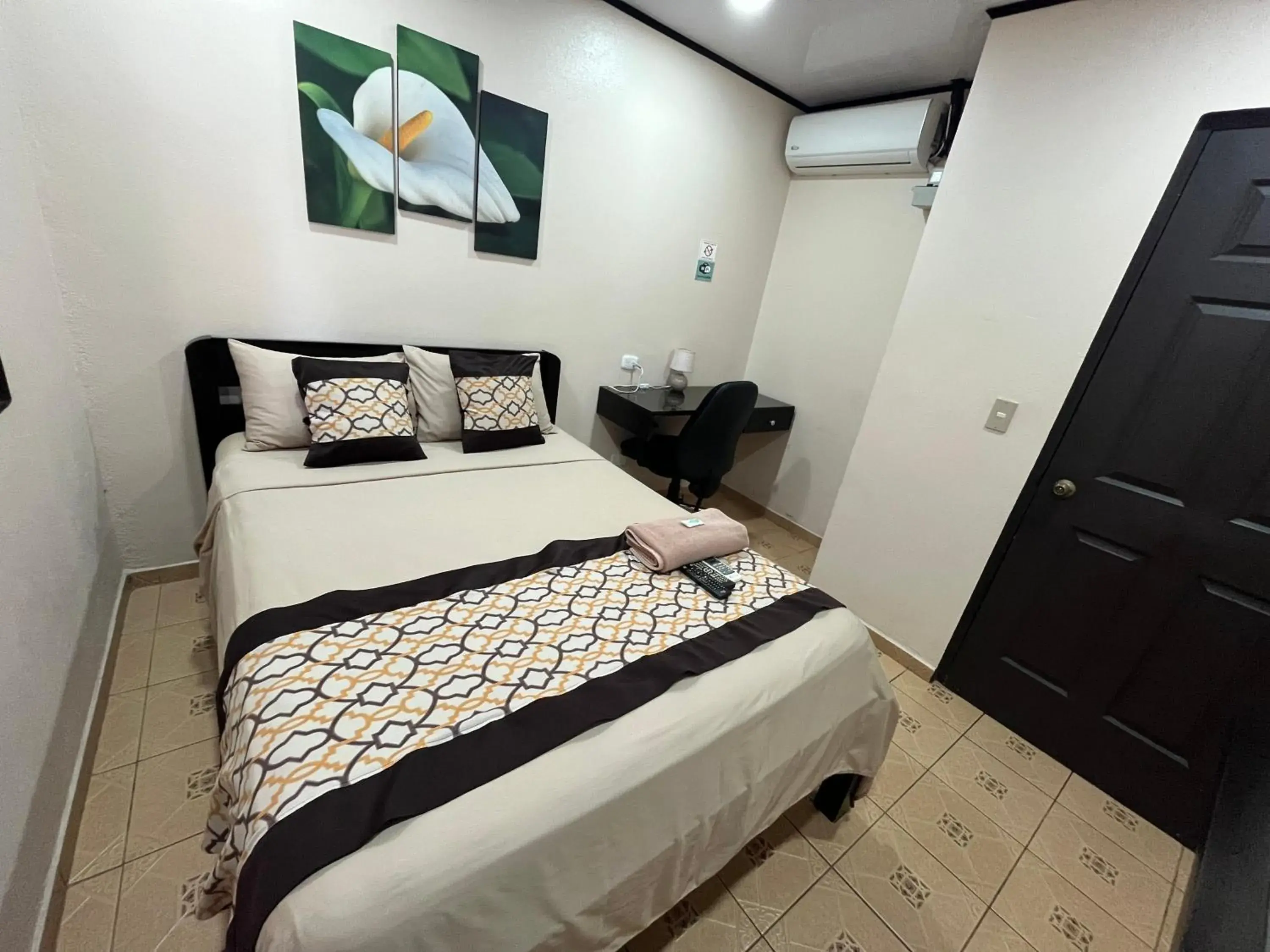 Double Room in HOTEL DEL RiO Double Room in HOTEL DEL RiO