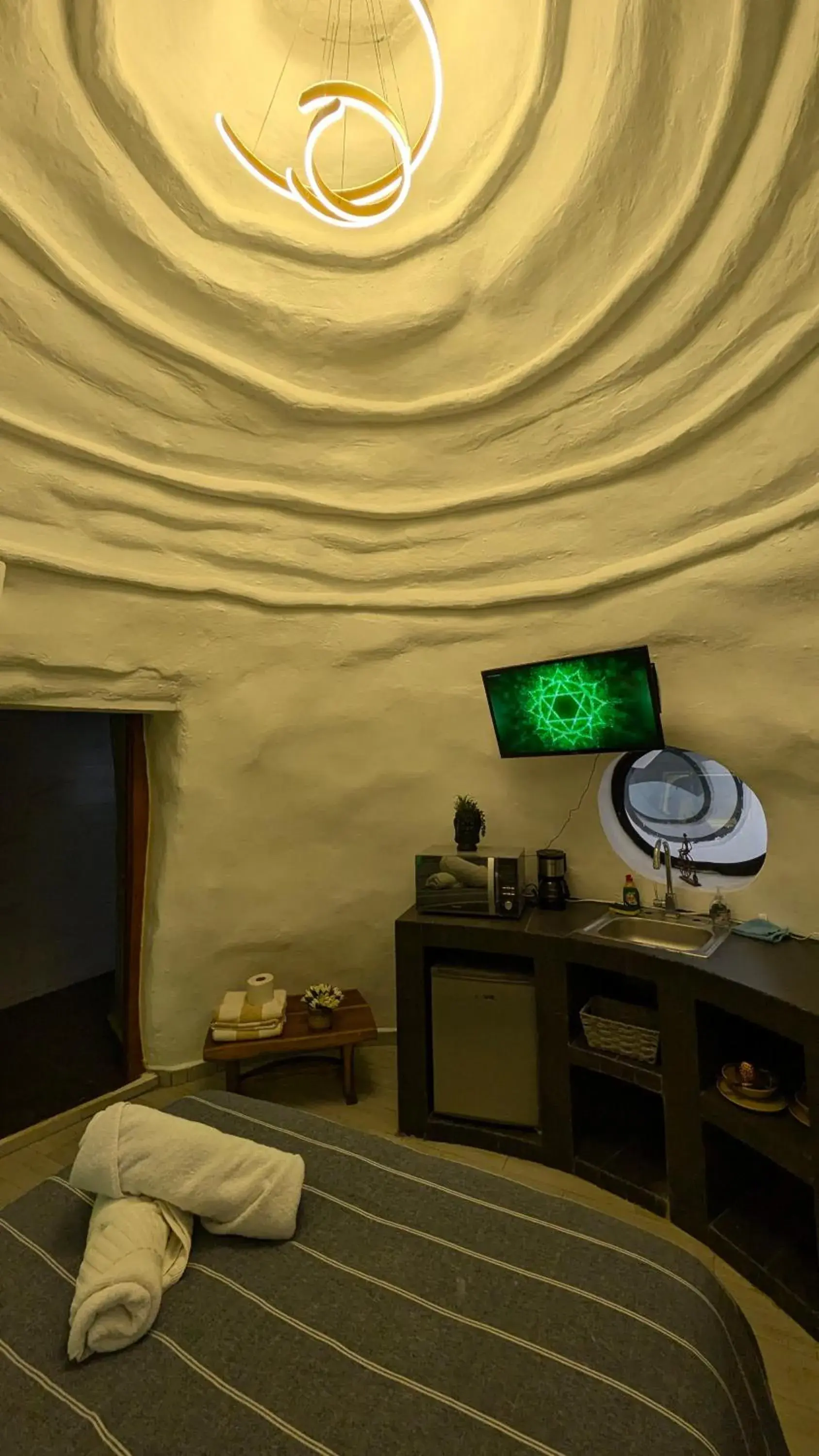 Small Double Room in Kajal Kiin Small Double Room in Kajal Kiin