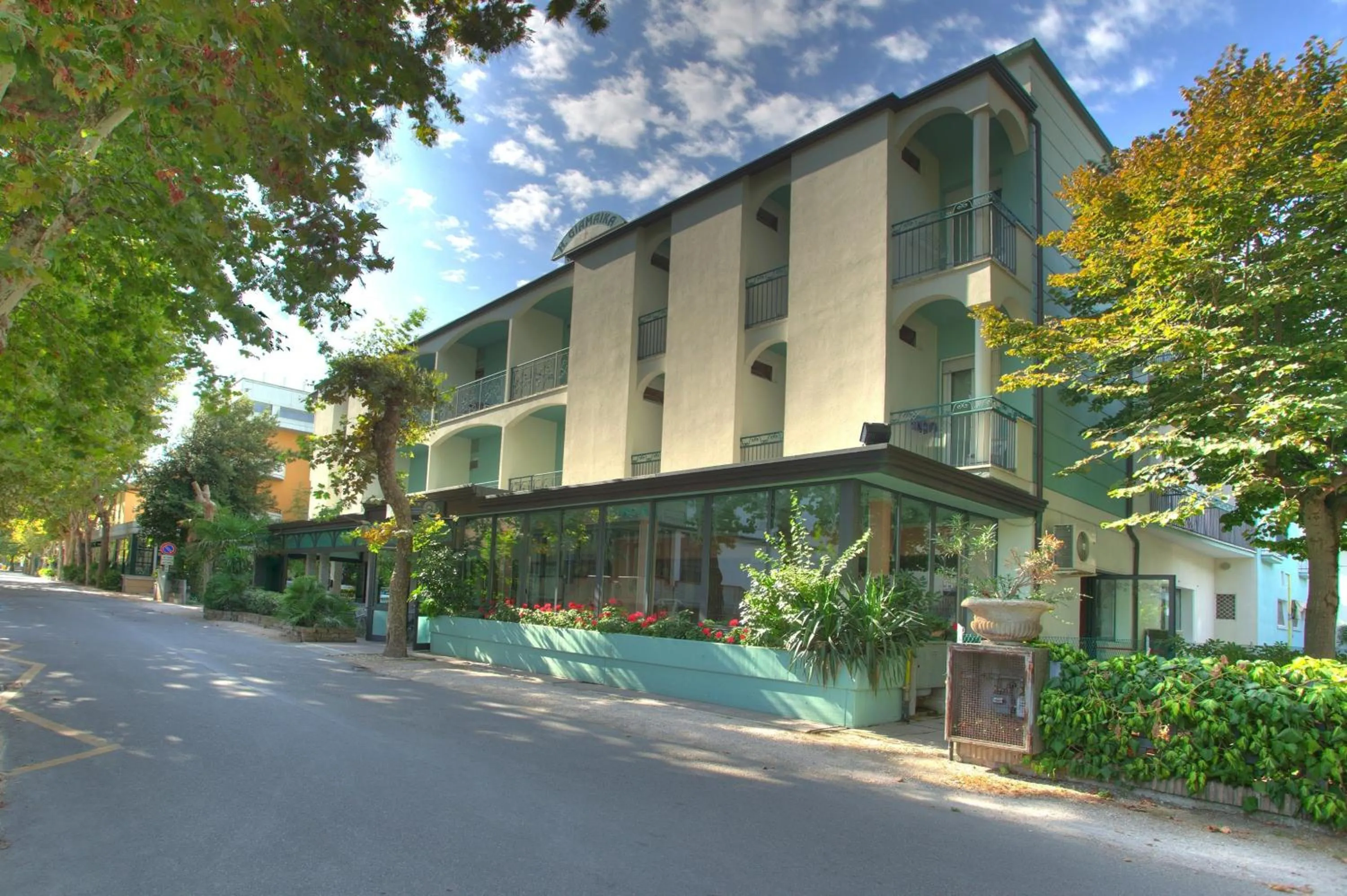 Property building in Hotel Giamaika