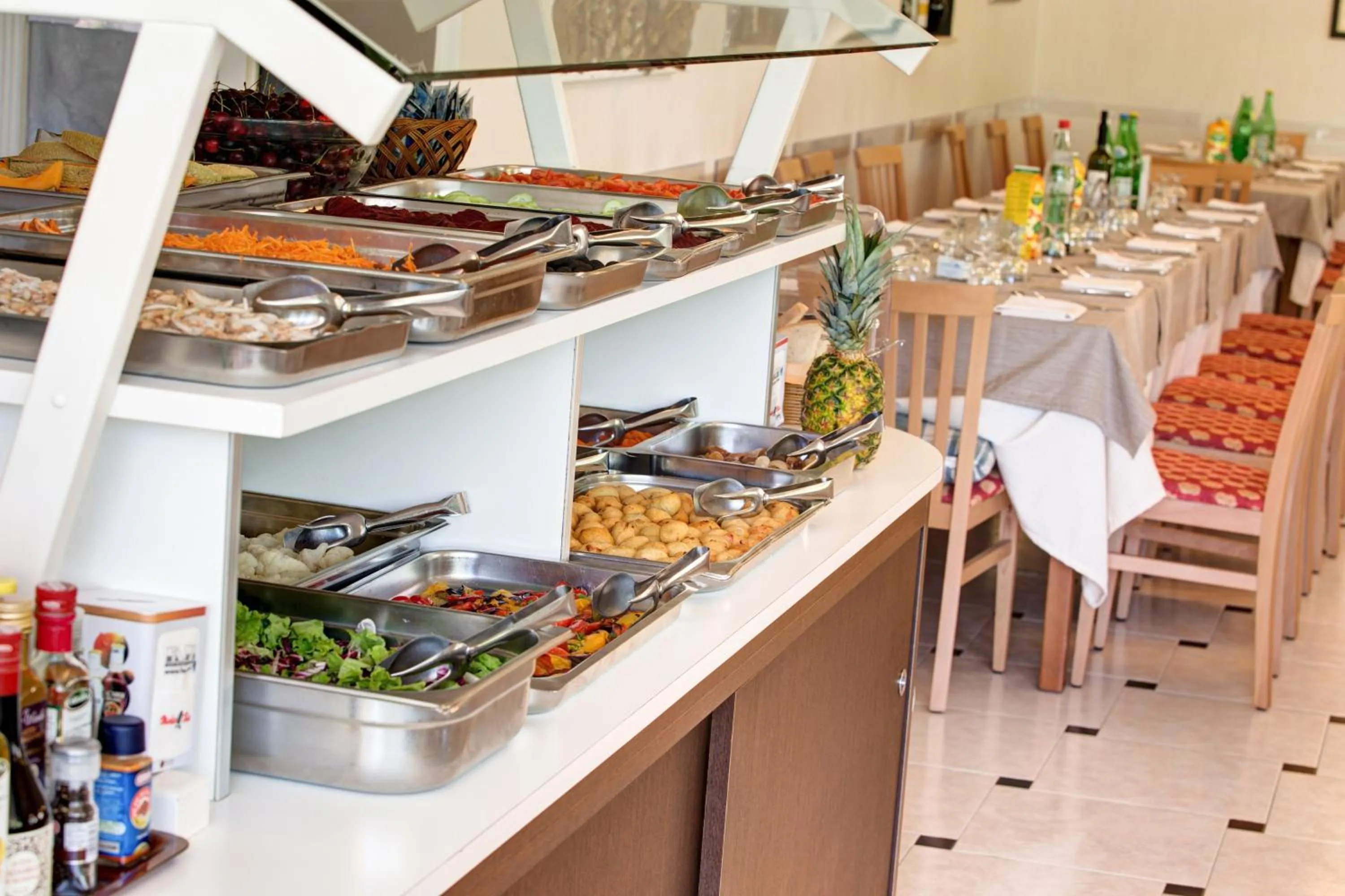 Food in Hotel Giamaika