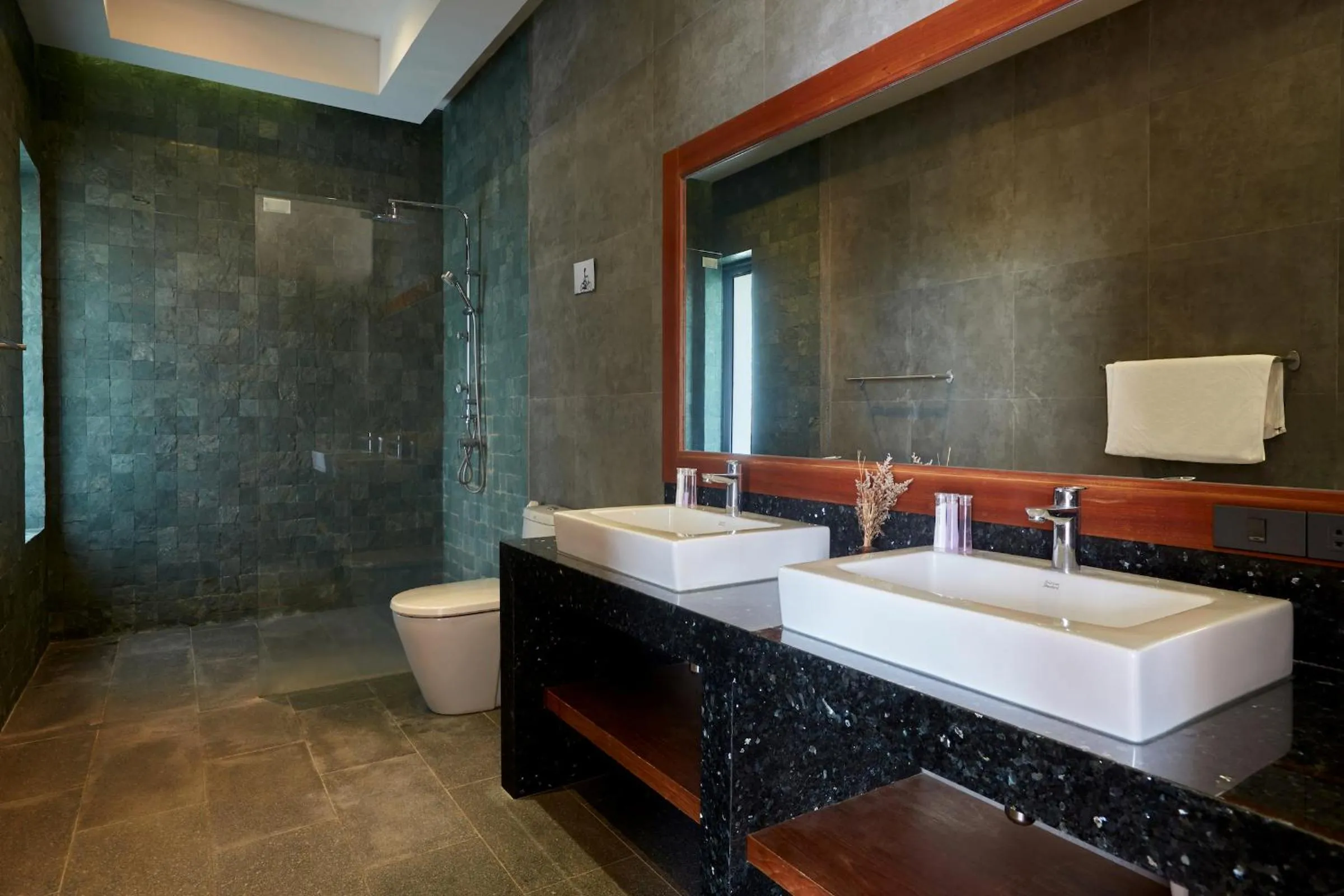Shower in Villa Baan Saitara