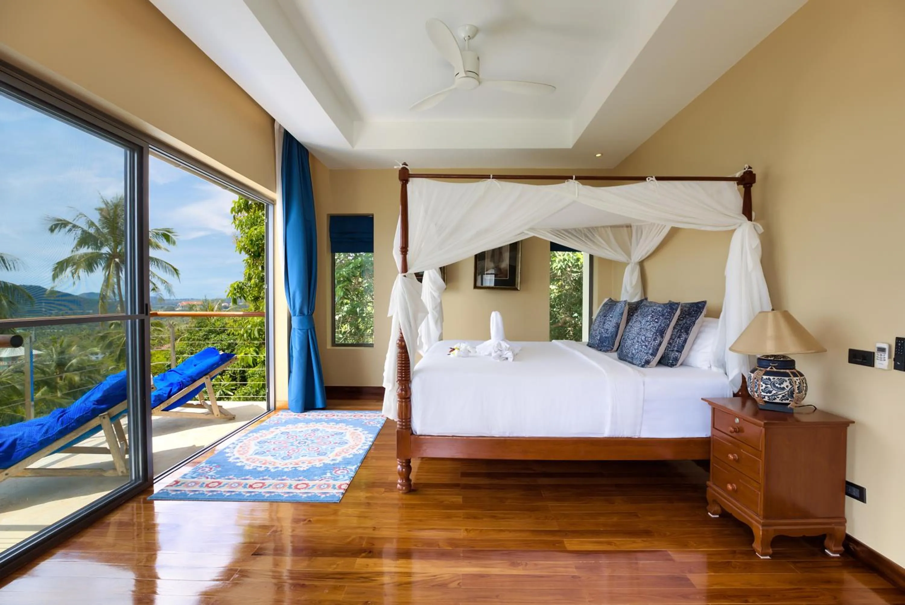 Bed in Villa Baan Saitara