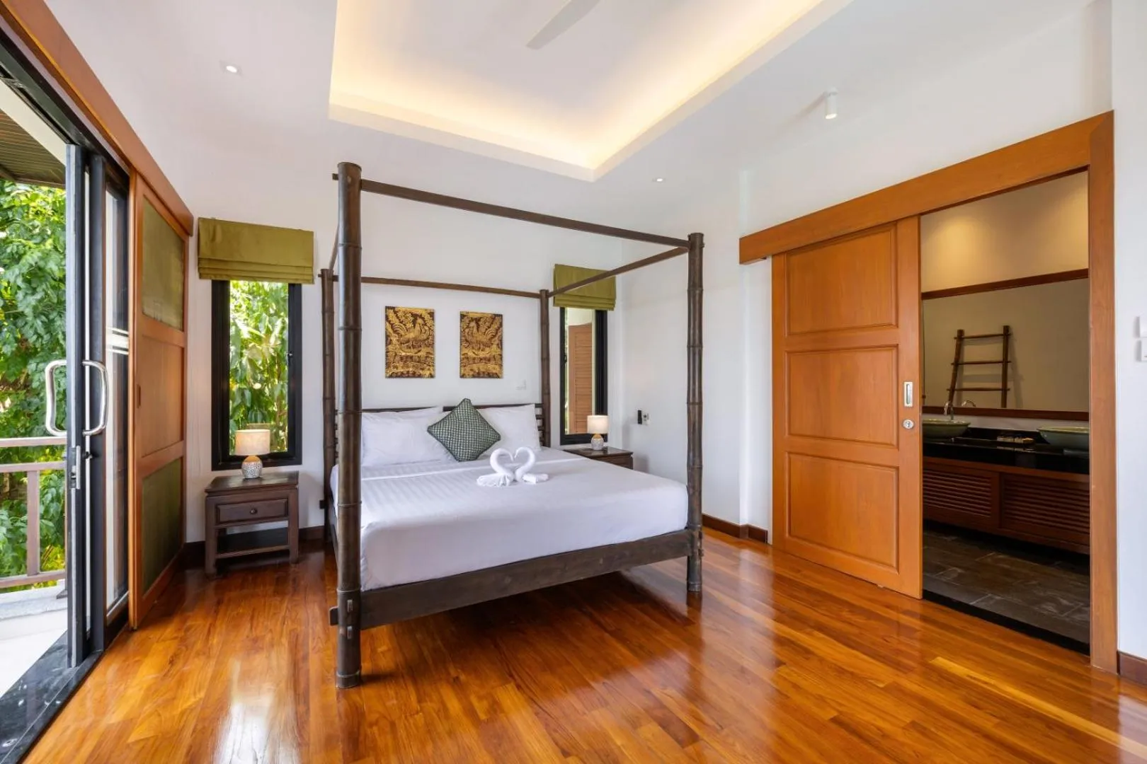 Bed in Villa Baan Saitara