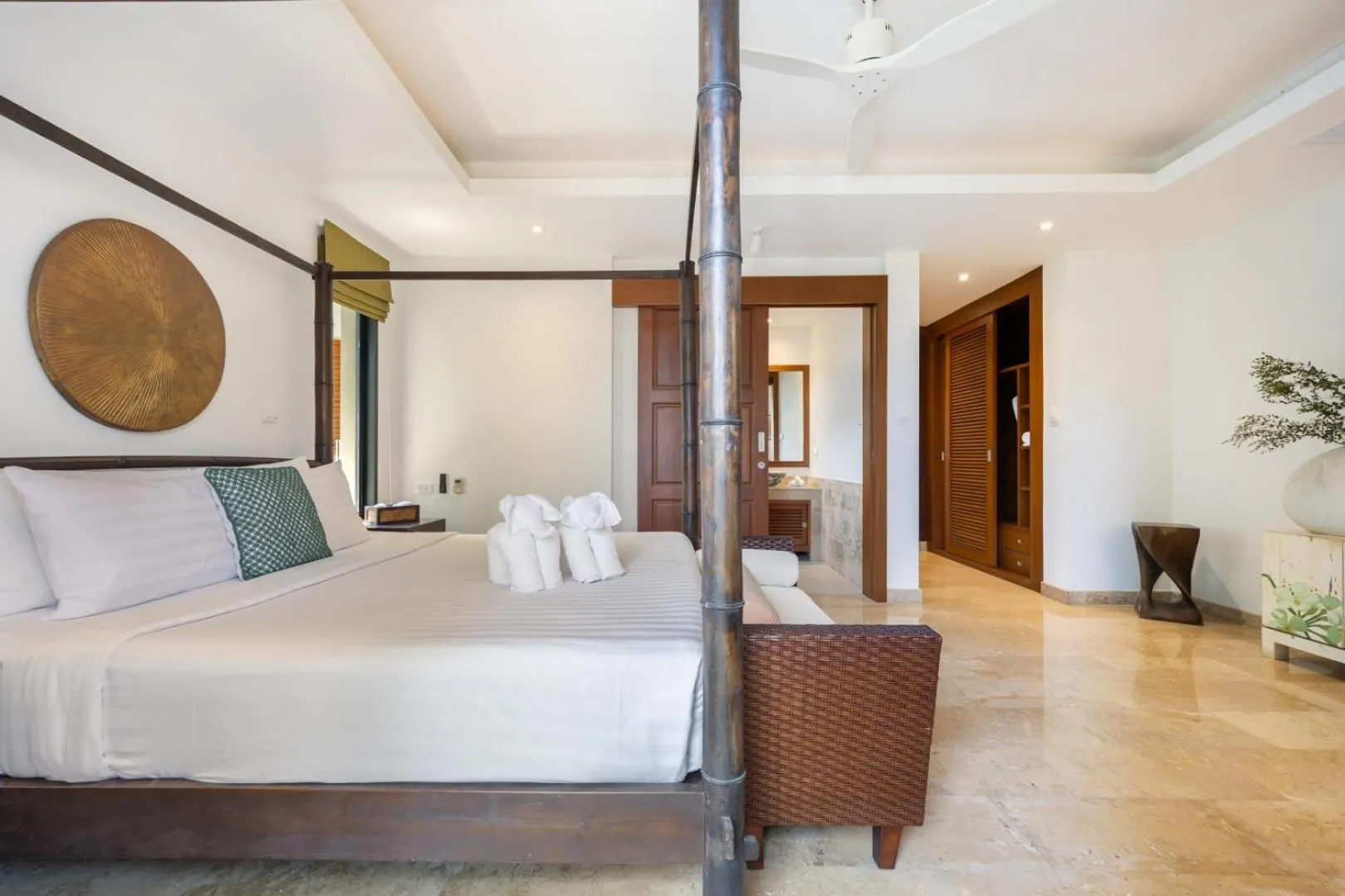 Bed in Villa Baan Saitara