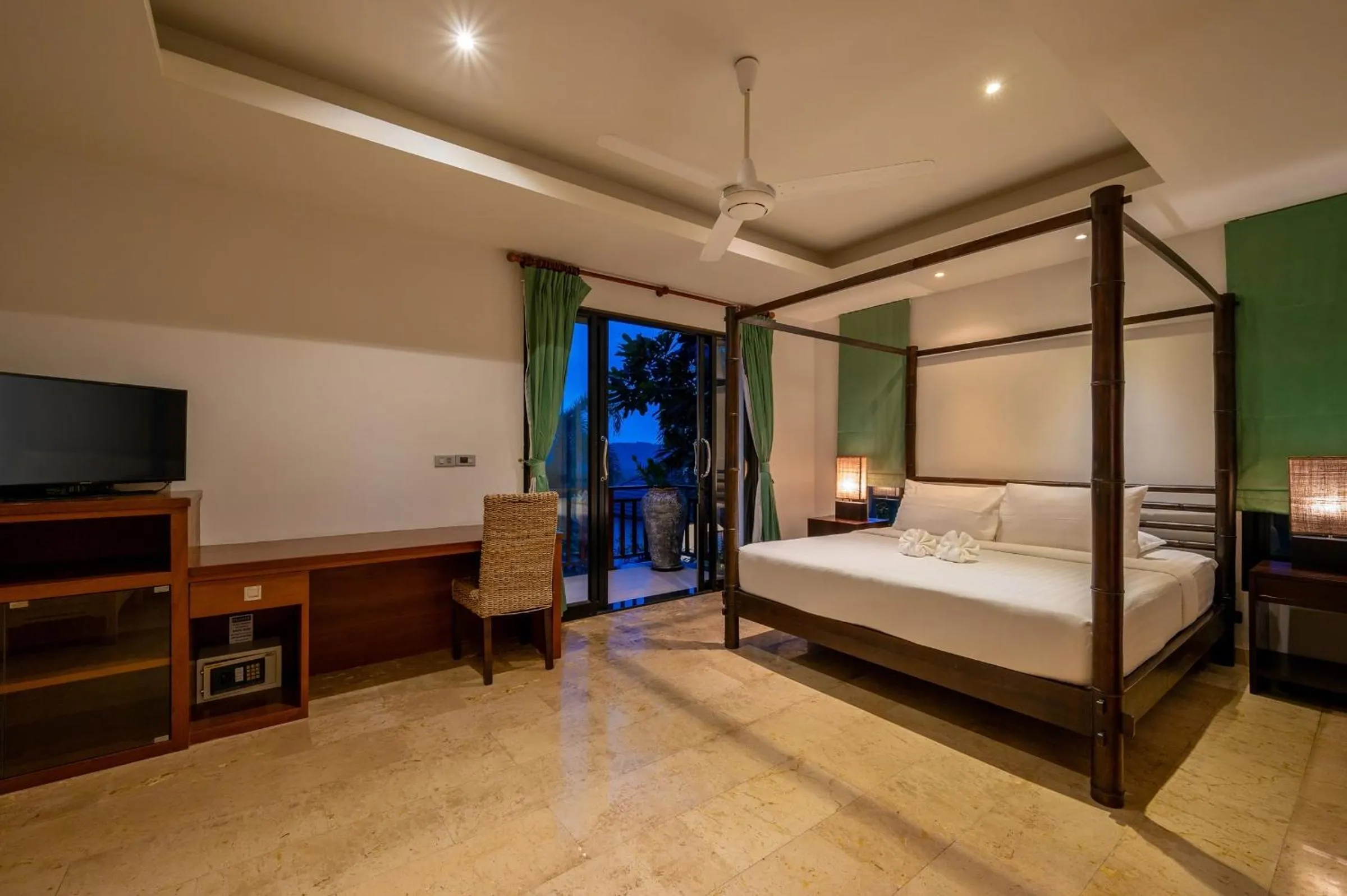 Bed in Villa Baan Saitara